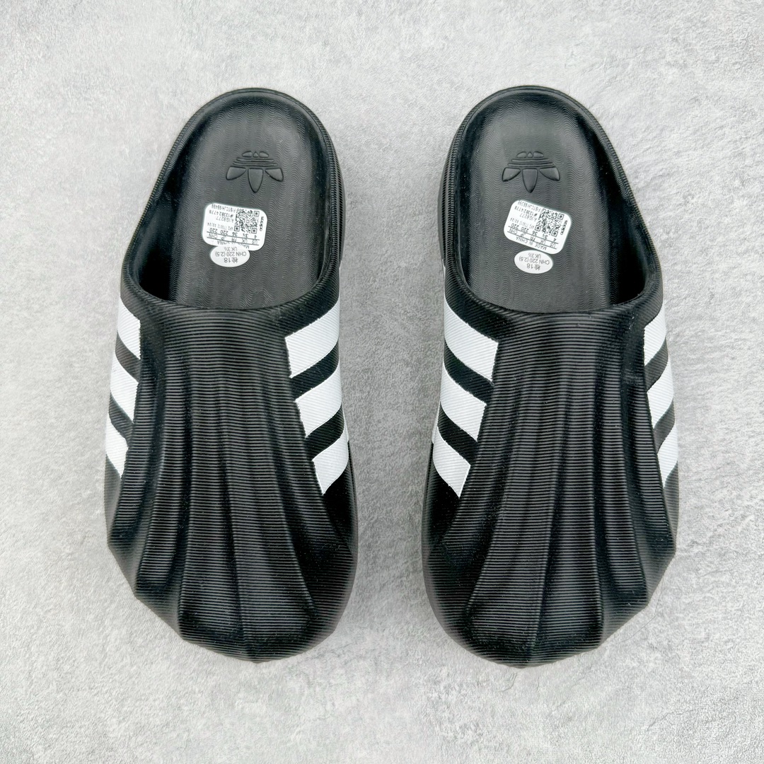 图片[2]-＃H11纯原 AD adiFOM Superstar MULE 贝壳头版一脚蹬半拖鸭掌鞋半拖 IG8277 重金购入原鞋及原档案磨具生产指令开发 鞋头部位凹凸有致 横向大面积波浪纹理 后跟Logo 凹凸明显 轮廓分明 描漆定位精准 公整无偏差不溢出 LOGO内侧钢印清晰工整 原厂磨具全鞋无多余毛边 同源公司EVA粒子环保塑料 原厂指令配方 无任何异味 弹性卡色均保持原鞋一致 匠心打造 鞋口弧度大小 鞋面色泽质感同步原鞋 LOGO内侧钢印清晰工整 中底部分带原厂钢印编号 原厂Ortholite欧斯莱鞋垫 区别掉渣海玻璃鞋垫 吸汗防臭的效果无法相提并论 原厂定制原标 同比ZP 符合人体设计 产品基于标志性 Superstar 鞋款轮廓的同时 利用可再生的甘蔗加工物材料制成一体式泡沫鞋身 无鞋带设计更加方便穿脱 点睛之笔在于标志性的三道杠出现在鞋子的两侧 鞋跟贴片上饰有品牌标志性的三叶草压花 偏小一码 尺码：35.5 36 36.5 37 38 38.5 39 40 40.5 41 42 42.5 43 44 44.5 45 46-选品中心