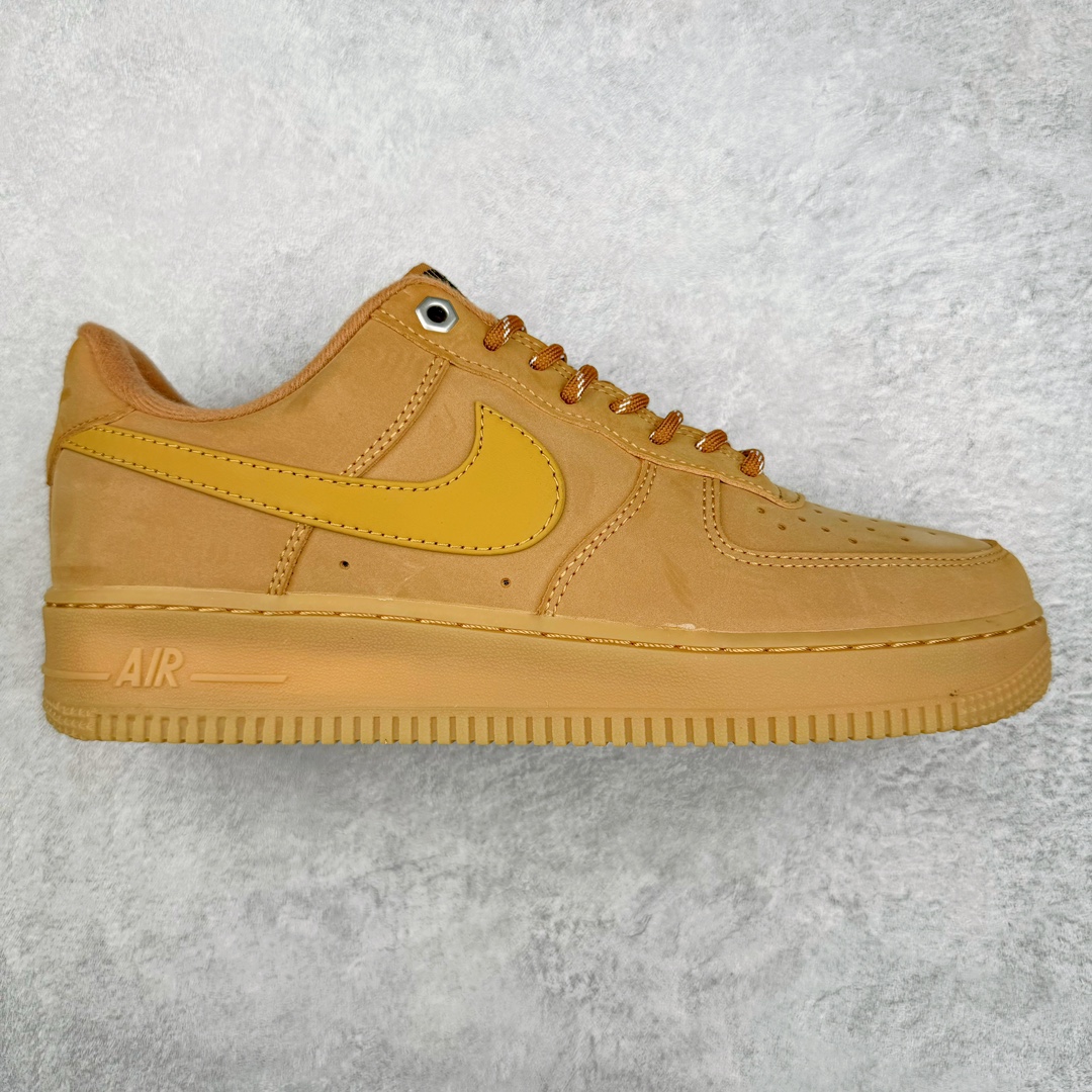 零售💰220 ＃小绿X NK Air Force 1 Low \’07 空军一号低帮经典板鞋 韩国专供 大厂出品 超高清洁度 免检产品 无胶水线头 空军圈的一股清流 极限压缩成本 超合理价格 跑量神器 原纸板原楦头开发 全鞋电脑针车 工整有序 原厂港宝加持完美还原灵魂版型 原标原盒 内置Sole气垫 中底白色背胶 原厂刺绣 正确拉帮走线 鞋款柔软弹性十足的缓震性能和出色的中底设计 横跨复古与现代的外型结合 造就出风靡全球三十多年的Force 1 直到今天还深受青睐 尺码：36 36.5 37.5 38 38.5 39 40 40.5 41 42 42.5 43 44 44.5 45 46 编码：by2936020-运动鞋