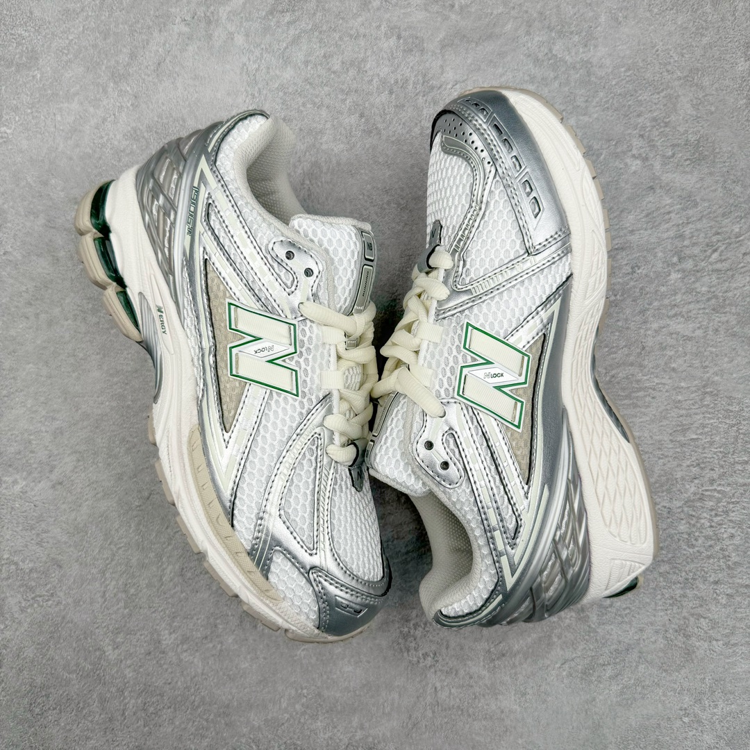 图片[3]-零售💰240 ＃M3纯原 New Balance M1906R NB新百伦系列复古老爹风休闲运动慢跑鞋 日韩出口特供订单 全网最全配色 配套商长期套现长期补货 全新货品 正常出厂触屏不到的单价 超级跑量款 全套原楦原纸板原厂数据开发 进口三明治网面 原装进口翻毛皮料正确绒感卡色 正确中底拉帮中底网布细节 采用轻质牛剖革拼接透气网眼衬垫织物鞋面材质 T-Beam大底提供足步弓支撑 保持步态稳定 后跟搭载外露缓震胶 鞋身整体以各种深浅不一的灰色覆盖 鞋头以淡蓝色调装饰 网眼衬垫通过不规律的色块实现做旧的美感 泛黄的鞋底更是进一步增添了复古气息 尺码：36 37 37.5 38 38.5 39.5 40 40.5 41.5 42 42.5 43 44 45 编码：by2936040-运动鞋