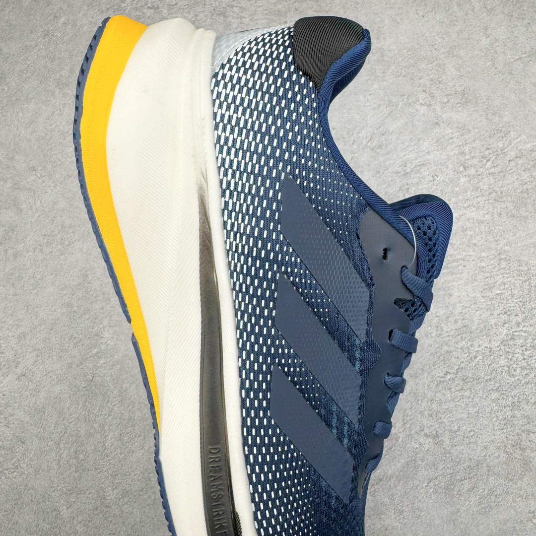 图片[6]-AD Supernova Rise 阿迪全新休闲轻跑鞋 款鞋采用了Dreamstrike+ 中底 将缓冲材质与柔软的织物相结合 以最大限度地减少刺激性摩擦和慢跑后水泡的可能性 在美学方面 Supernova Rise 从自然和生物中汲取灵感 如深色底色和半绿色细节 尺码：36 36.5 37.5 38 38.5 39 40 40.5 41 42 42.5 43 44 44.5 45-选品中心