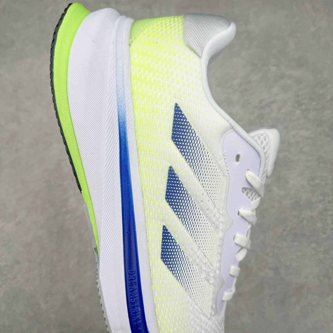 图片[6]-AD Supernova Rise 阿迪全新休闲轻跑鞋 款鞋采用了Dreamstrike+ 中底 将缓冲材质与柔软的织物相结合 以最大限度地减少刺激性摩擦和慢跑后水泡的可能性 在美学方面 Supernova Rise 从自然和生物中汲取灵感 如深色底色和半绿色细节 尺码：36 36.5 37.5 38 38.5 39 40 40.5 41 42 42.5 43 44 44.5 45-选品中心