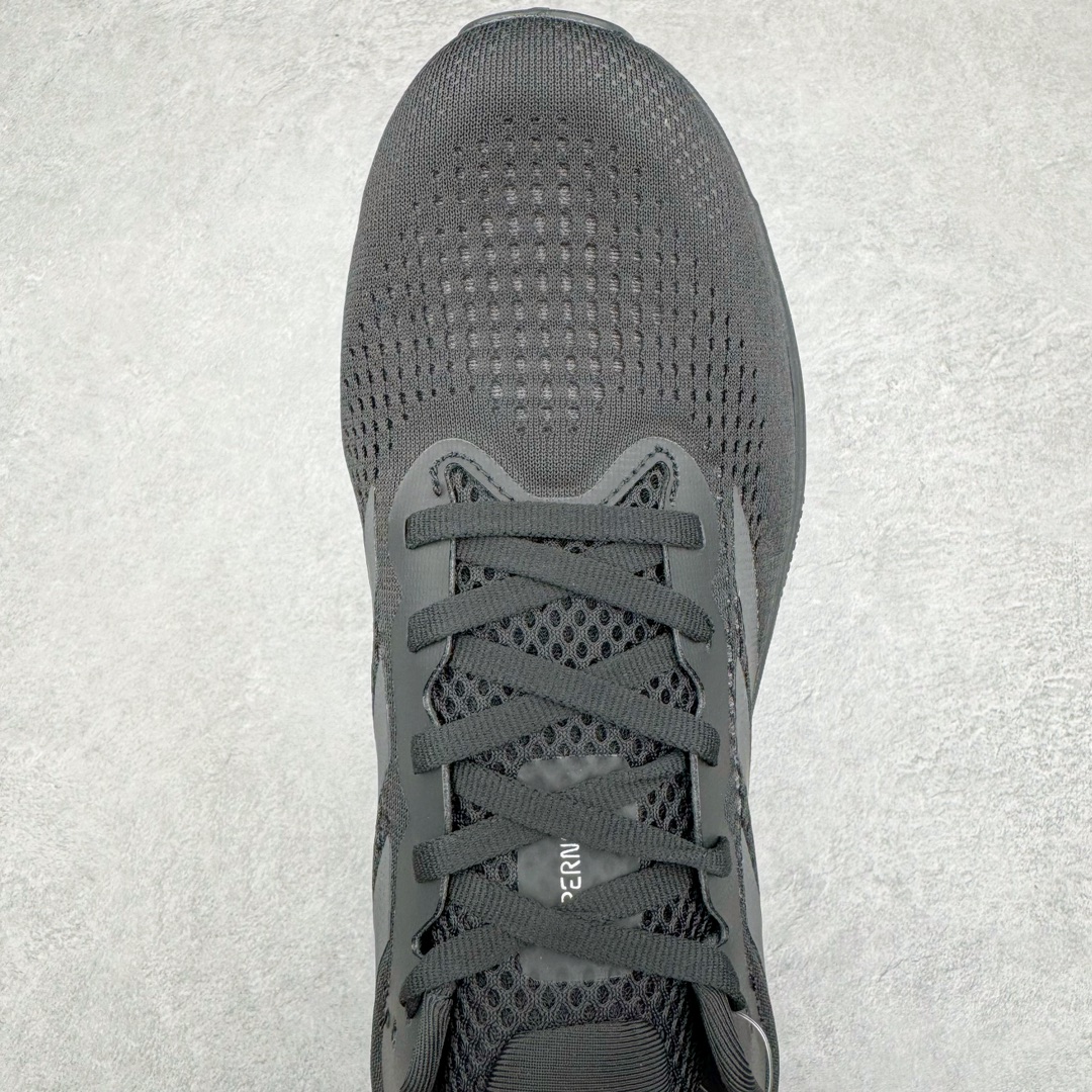 图片[4]-AD Supernova Rise 阿迪全新休闲轻跑鞋 款鞋采用了Dreamstrike+ 中底 将缓冲材质与柔软的织物相结合 以最大限度地减少刺激性摩擦和慢跑后水泡的可能性 在美学方面 Supernova Rise 从自然和生物中汲取灵感 如深色底色和半绿色细节 尺码：36 36.5 37.5 38 38.5 39 40 40.5 41 42 42.5 43 44 44.5 45-选品中心