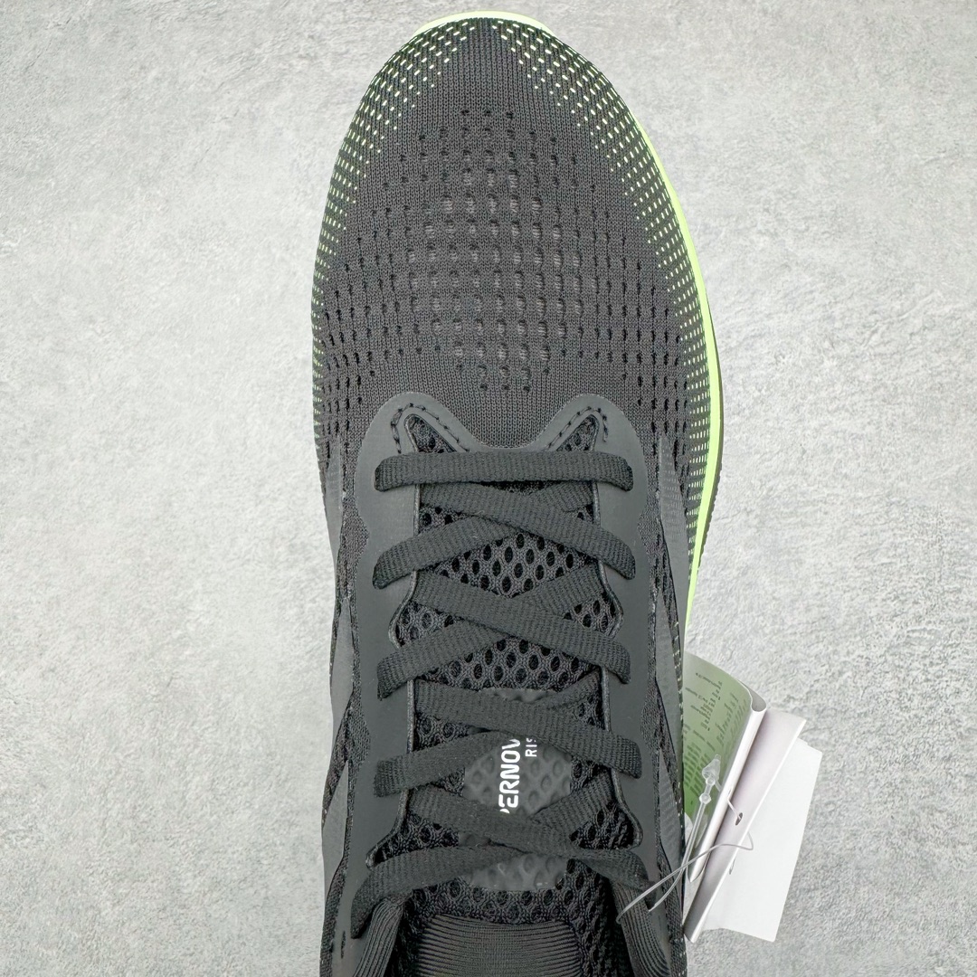 图片[4]-AD Supernova Rise 阿迪全新休闲轻跑鞋 款鞋采用了Dreamstrike+ 中底 将缓冲材质与柔软的织物相结合 以最大限度地减少刺激性摩擦和慢跑后水泡的可能性 在美学方面 Supernova Rise 从自然和生物中汲取灵感 如深色底色和半绿色细节 尺码：36 36.5 37.5 38 38.5 39 40 40.5 41 42 42.5 43 44 44.5 45-选品中心