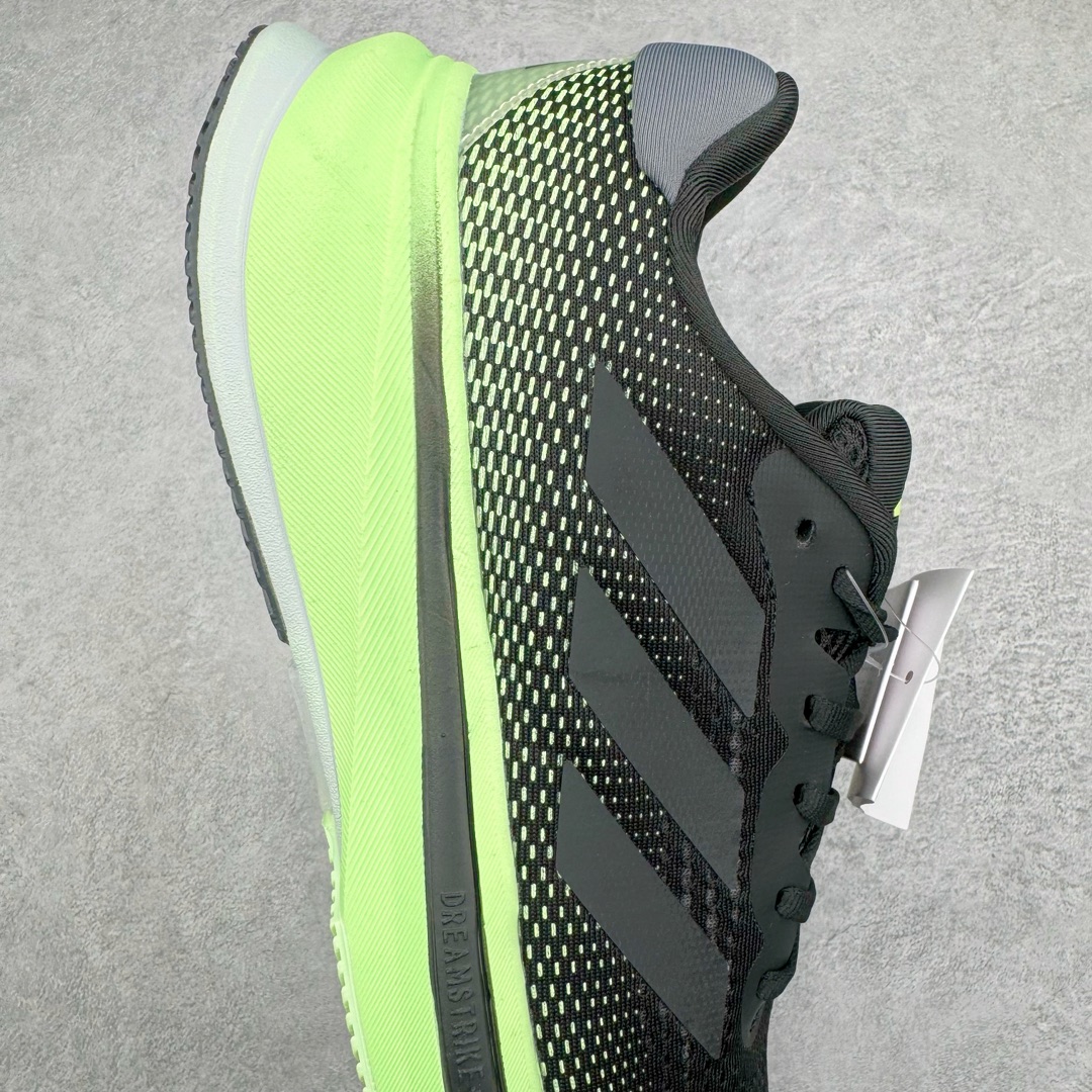 图片[6]-AD Supernova Rise 阿迪全新休闲轻跑鞋 款鞋采用了Dreamstrike+ 中底 将缓冲材质与柔软的织物相结合 以最大限度地减少刺激性摩擦和慢跑后水泡的可能性 在美学方面 Supernova Rise 从自然和生物中汲取灵感 如深色底色和半绿色细节 尺码：36 36.5 37.5 38 38.5 39 40 40.5 41 42 42.5 43 44 44.5 45-选品中心