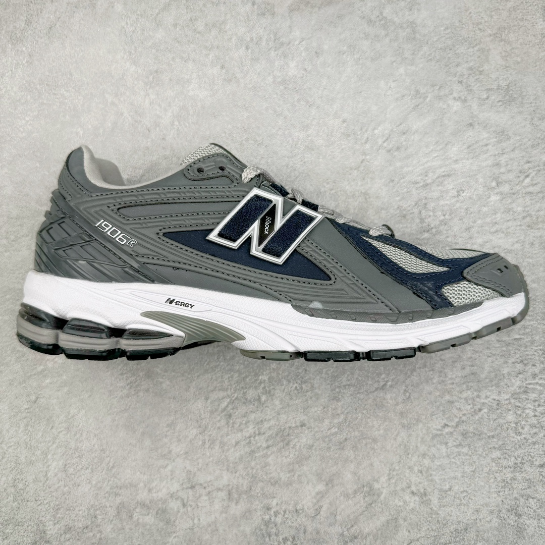 零售💰290 ＃DT纯原 新百伦NB New Balance M1906系列 全套原楦原纸板原厂数据开发 进口三明治网面 原装进口皮料正确绒感卡色 正确中底拉帮中底网布细节 原厂标裁 带紫光防伪 定制后跟透明水晶模块 冲裁组合 大底贴合程度胶水上色把控完美 整洁度挑战全网艺术家 多道序QC把关品质完善 匠心打造 耗时两个月开发完成 工艺极其复杂难度可想而知 新开独立私模大底 正确六层组合大底 高端零售专供产物 Size：36 37 37.5 38 38.5 39 40 40.5 41 42 42.5 43 44 45 编码：Dby2936090-运动鞋