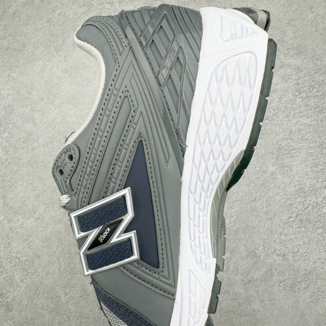 图片[7]-零售💰290 ＃DT纯原 新百伦NB New Balance M1906系列 全套原楦原纸板原厂数据开发 进口三明治网面 原装进口皮料正确绒感卡色 正确中底拉帮中底网布细节 原厂标裁 带紫光防伪 定制后跟透明水晶模块 冲裁组合 大底贴合程度胶水上色把控完美 整洁度挑战全网艺术家 多道序QC把关品质完善 匠心打造 耗时两个月开发完成 工艺极其复杂难度可想而知 新开独立私模大底 正确六层组合大底 高端零售专供产物 Size：36 37 37.5 38 38.5 39 40 40.5 41 42 42.5 43 44 45 编码：Dby2936090-运动鞋