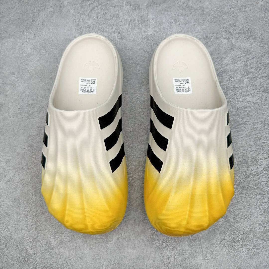 图片[2]-AD adiFOM Superstar MULE 贝壳头版一脚蹬半拖鸭掌鞋半拖 JP5687 产品基于标志性 Superstar 鞋款轮廓的同时 利用可再生的甘蔗加工物材料制成一体式泡沫鞋身 无鞋带设计更加方便穿脱 点睛之笔在于标志性的三道杠出现在鞋子的两侧 鞋跟贴片上饰有品牌标志性的三叶草压花 尺码：36 36.5 37 37.538 38.5 39 40 40.5 41 42 42.5 43 44 44.5 45-选品中心