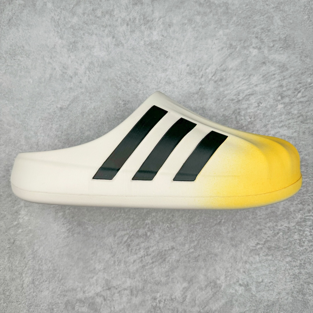 AD adiFOM Superstar MULE 贝壳头版一脚蹬半拖鸭掌鞋半拖 JP5687 产品基于标志性 Superstar 鞋款轮廓的同时 利用可再生的甘蔗加工物材料制成一体式泡沫鞋身 无鞋带设计更加方便穿脱 点睛之笔在于标志性的三道杠出现在鞋子的两侧 鞋跟贴片上饰有品牌标志性的三叶草压花 尺码：36 36.5 37 37.538 38.5 39 40 40.5 41 42 42.5 43 44 44.5 45-选品中心