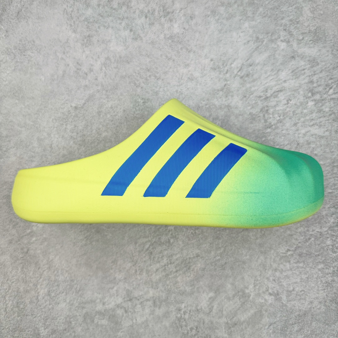 AD adiFOM Superstar MULE 贝壳头版一脚蹬半拖鸭掌鞋半拖 JP5685 产品基于标志性 Superstar 鞋款轮廓的同时 利用可再生的甘蔗加工物材料制成一体式泡沫鞋身 无鞋带设计更加方便穿脱 点睛之笔在于标志性的三道杠出现在鞋子的两侧 鞋跟贴片上饰有品牌标志性的三叶草压花 尺码：36 36.5 37 37.538 38.5 39 40 40.5 41 42 42.5 43 44 44.5 45-选品中心