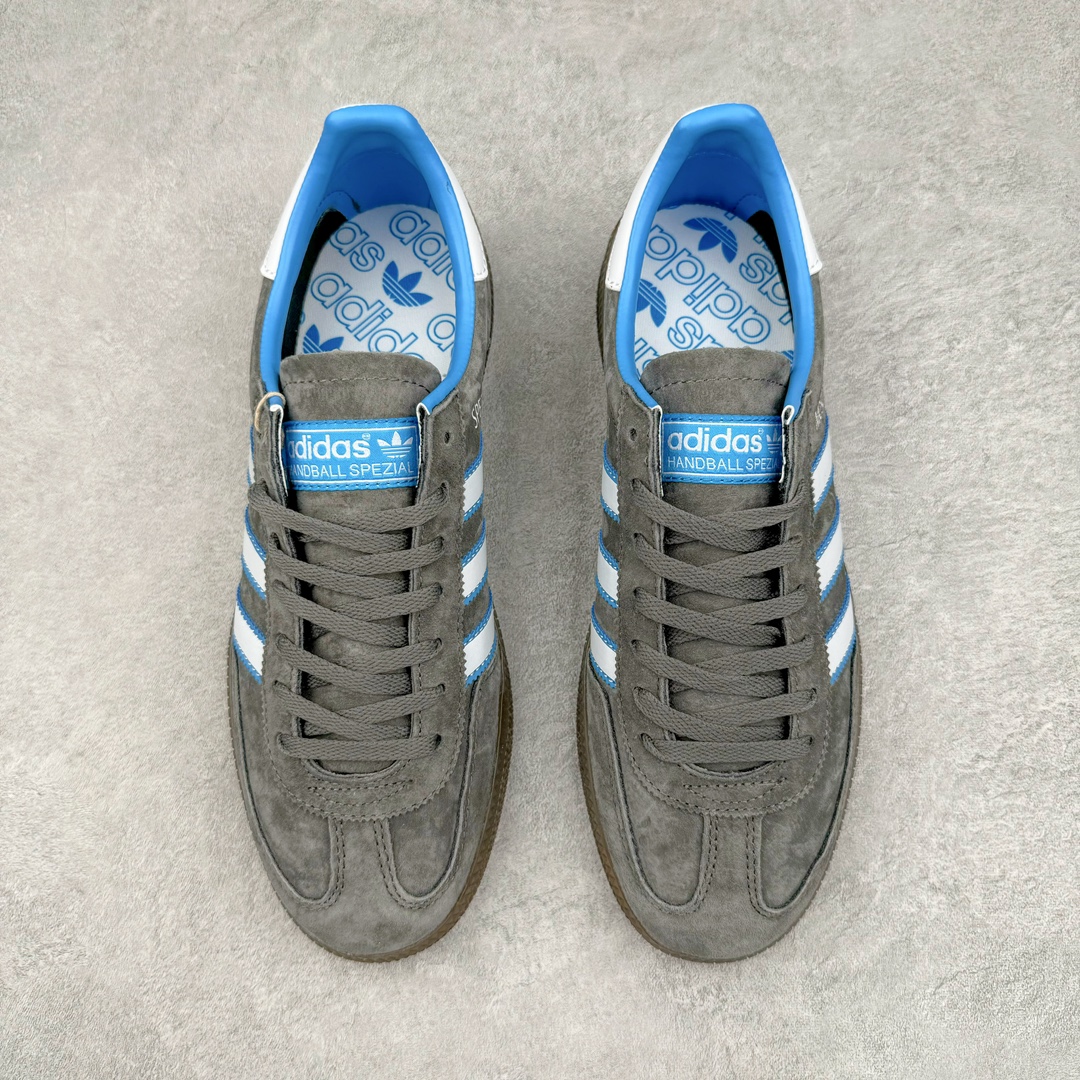 图片[2]-零售💰210 AD Originals Handball SPZL 手球运动员系列百搭休闲运动板鞋 GZ4761 这款来自阿迪达斯的这款HANDBALL SPZL前身是一双手球运动鞋，这一次拿来复刻，所以鞋面的主要色彩选用了黑色， 鞋面外侧除了Spezial字母之外还有三叶草标志。Handball SPZL作为复古手球训练鞋与作为室内足球鞋的Samba有着异曲同工之处，但是质感更为出众的鞋身以及丰富的配色选择比起Samba来讲可以说是更胜一筹了！尺码：36 36⅔ 37⅓ 38 38⅔ 39⅓ 40 40⅔ 41⅓ 42 42⅔ 43⅓ 44 45  编码：Fby2936010-运动鞋