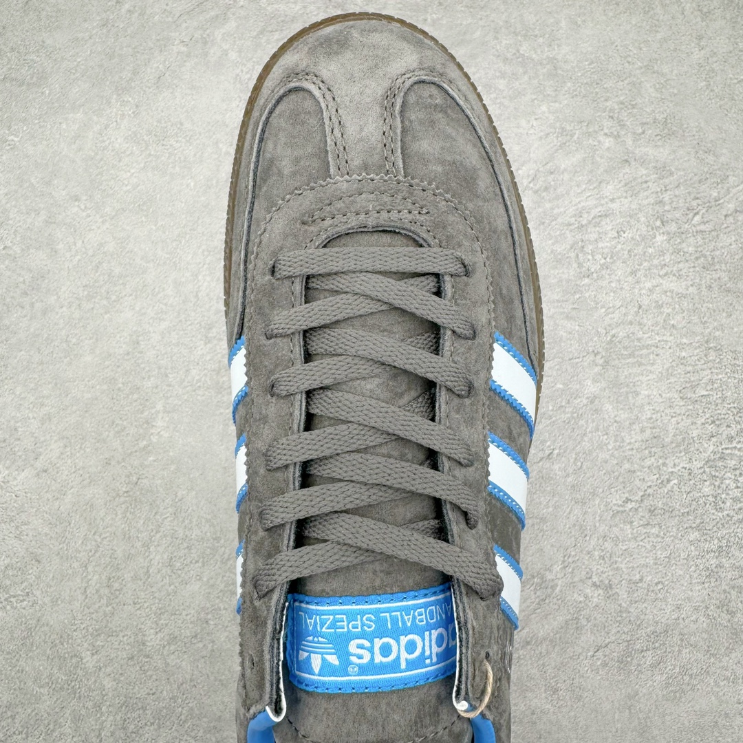 图片[4]-零售💰210 AD Originals Handball SPZL 手球运动员系列百搭休闲运动板鞋 GZ4761 这款来自阿迪达斯的这款HANDBALL SPZL前身是一双手球运动鞋，这一次拿来复刻，所以鞋面的主要色彩选用了黑色， 鞋面外侧除了Spezial字母之外还有三叶草标志。Handball SPZL作为复古手球训练鞋与作为室内足球鞋的Samba有着异曲同工之处，但是质感更为出众的鞋身以及丰富的配色选择比起Samba来讲可以说是更胜一筹了！尺码：36 36⅔ 37⅓ 38 38⅔ 39⅓ 40 40⅔ 41⅓ 42 42⅔ 43⅓ 44 45  编码：Fby2936010-运动鞋