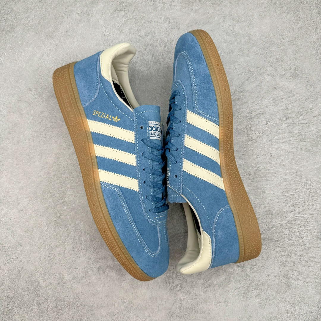 图片[3]-零售💰210 AD Originals Handball SPZL 手球运动员系列百搭休闲运动板鞋 IG6194 这款来自阿迪达斯的这款HANDBALL SPZL前身是一双手球运动鞋，这一次拿来复刻，所以鞋面的主要色彩选用了黑色， 鞋面外侧除了Spezial字母之外还有三叶草标志。Handball SPZL作为复古手球训练鞋与作为室内足球鞋的Samba有着异曲同工之处，但是质感更为出众的鞋身以及丰富的配色选择比起Samba来讲可以说是更胜一筹了！尺码：36 36⅔ 37⅓ 38 38⅔ 39⅓ 40 40⅔ 41⅓ 42 42⅔ 43⅓ 44 45  编码：Fby2936010-运动鞋