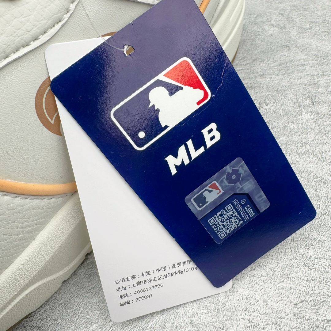 图片[10]-零售💰220 ＃PB过验版 MLB Chunky Liner Basic 复古印花学长鞋系列低帮轻量增高厚底百搭休闲运动慢跑鞋板鞋 Korea韩国联名NY美国榄球纽约洋基队限定 目前可过轻松秒过各类鉴定 能操作的私聊 韩国代购专供 左脚内置NFC感应 区别市面贴纸假芯片 MLB专用菱形双针中底布 重点细节中底布带注胶孔 原厂NFC感应吊牌 支持鉴定 一个两位数 原盒原标 全套原楦原纸板原厂数据开发 中韩文保养标贴 绿色防霉片 平台代购专供 独家一比一RB+MD组合大底 高频后跟小人Logo精准对位立体饱满 正确网布加超迁鞋面 转印中底走线紧密 转印Logo工艺表层防刮不掉色 Size：35 36 36.5 37.5 38 38.5 39 40 40.5 41 42 42.5 43 44 44.5 45 编码：by2936020-运动鞋