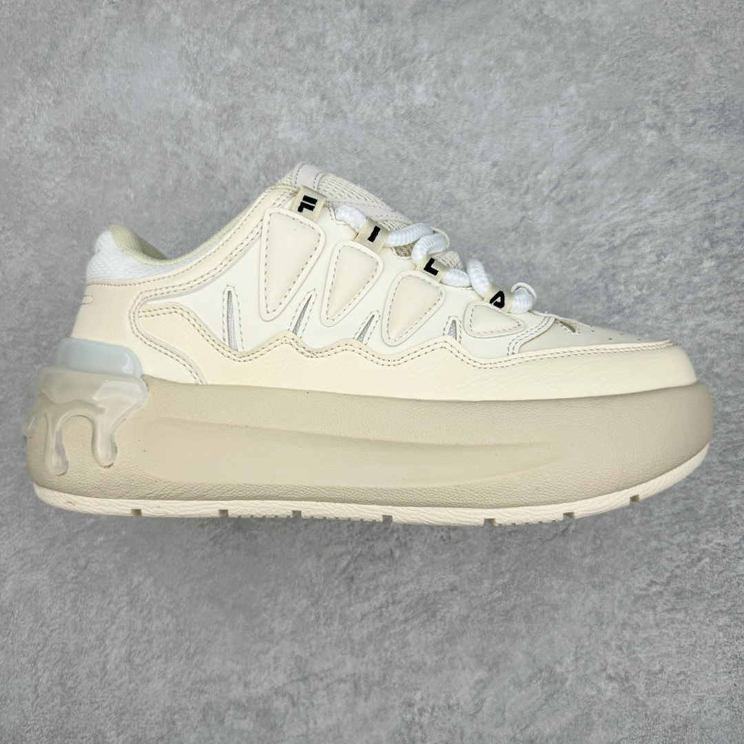 FILA FUSION 斐乐潮牌防滑耐磨轻便运动鞋 FUSION 系列传承了 FILA 的百年基因，融入年轻运动及潮流文化，成为引领变革、创新突破的一代。以“1+N” 的跨界合作模式重现经典的同时创造经典。带来最出其不意的跨界合作惊喜。同时，FILAFUSION把FILA 的 DNA 融入到定制体验里，你可以随心制造厲于你的产品。FILA FUSION 的鞋家族涵盖了老爹鞋、跑步鞋、网球鞋、季节款。风格复古新潮，满足了时尚人士出行及各类运动的搭配需求，成为当下年轻人筷拥的鞋类品牌之一。FILA FUSION 走进年轻人的世界，通过年轻人运动，街舞，滑板，篮球，展现 FILA FUSION 的潮流态度和年轻文化。FILA FUSION 认为末来属于引领变革、创新突破的年轻一代，让我们一起构成 FILA 未来的蓝图吧！尺码：36 36.5 37.5 38 38.5 39 40 40.5 41 42 42.5 43 44 44.5 45-选品中心