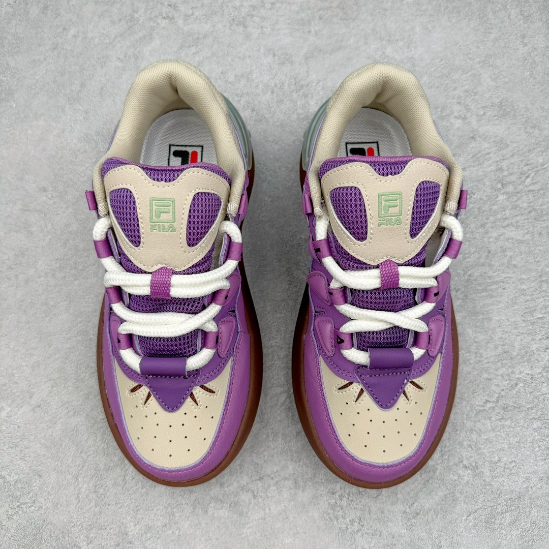 图片[2]-FILA FUSION 斐乐潮牌防滑耐磨轻便运动鞋 FUSION 系列传承了 FILA 的百年基因，融入年轻运动及潮流文化，成为引领变革、创新突破的一代。以“1+N” 的跨界合作模式重现经典的同时创造经典。带来最出其不意的跨界合作惊喜。同时，FILAFUSION把FILA 的 DNA 融入到定制体验里，你可以随心制造厲于你的产品。FILA FUSION 的鞋家族涵盖了老爹鞋、跑步鞋、网球鞋、季节款。风格复古新潮，满足了时尚人士出行及各类运动的搭配需求，成为当下年轻人筷拥的鞋类品牌之一。FILA FUSION 走进年轻人的世界，通过年轻人运动，街舞，滑板，篮球，展现 FILA FUSION 的潮流态度和年轻文化。FILA FUSION 认为末来属于引领变革、创新突破的年轻一代，让我们一起构成 FILA 未来的蓝图吧！尺码：36 36.5 37.5 38 38.5 39 40 40.5 41 42 42.5 43 44 44.5 45-选品中心