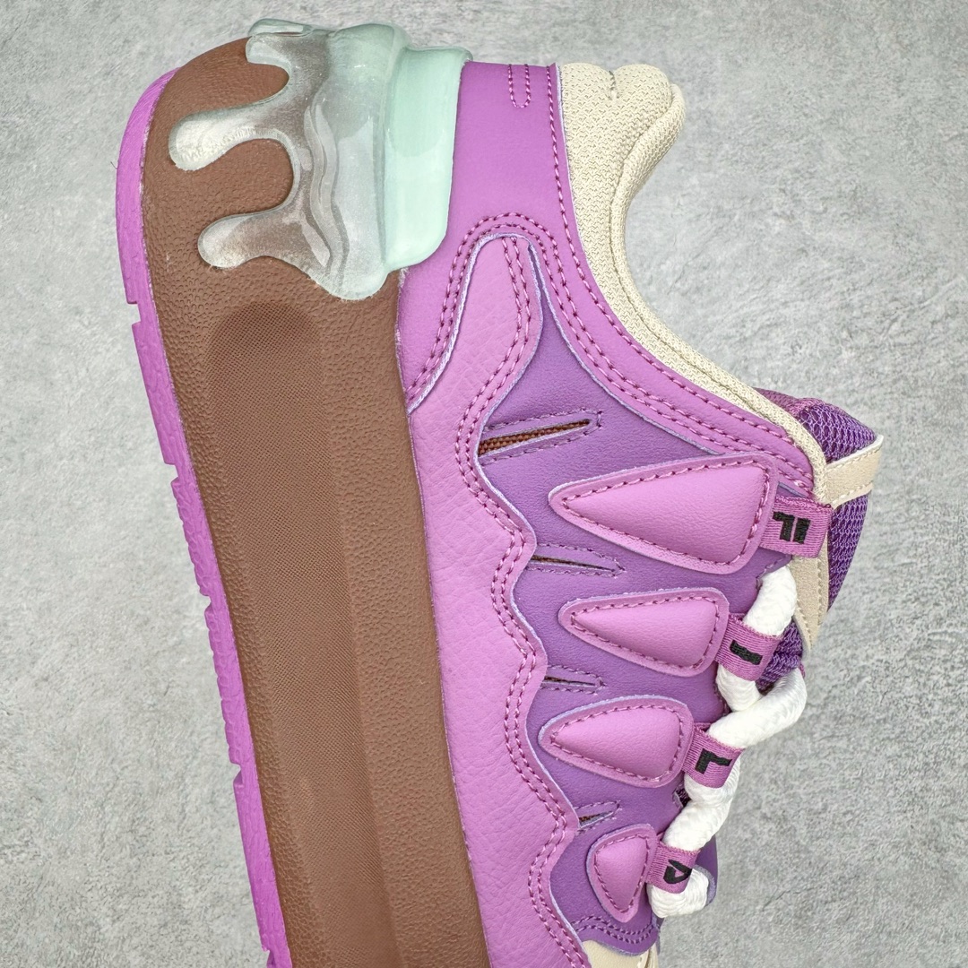 图片[6]-FILA FUSION 斐乐潮牌防滑耐磨轻便运动鞋 FUSION 系列传承了 FILA 的百年基因，融入年轻运动及潮流文化，成为引领变革、创新突破的一代。以“1+N” 的跨界合作模式重现经典的同时创造经典。带来最出其不意的跨界合作惊喜。同时，FILAFUSION把FILA 的 DNA 融入到定制体验里，你可以随心制造厲于你的产品。FILA FUSION 的鞋家族涵盖了老爹鞋、跑步鞋、网球鞋、季节款。风格复古新潮，满足了时尚人士出行及各类运动的搭配需求，成为当下年轻人筷拥的鞋类品牌之一。FILA FUSION 走进年轻人的世界，通过年轻人运动，街舞，滑板，篮球，展现 FILA FUSION 的潮流态度和年轻文化。FILA FUSION 认为末来属于引领变革、创新突破的年轻一代，让我们一起构成 FILA 未来的蓝图吧！尺码：36 36.5 37.5 38 38.5 39 40 40.5 41 42 42.5 43 44 44.5 45-选品中心