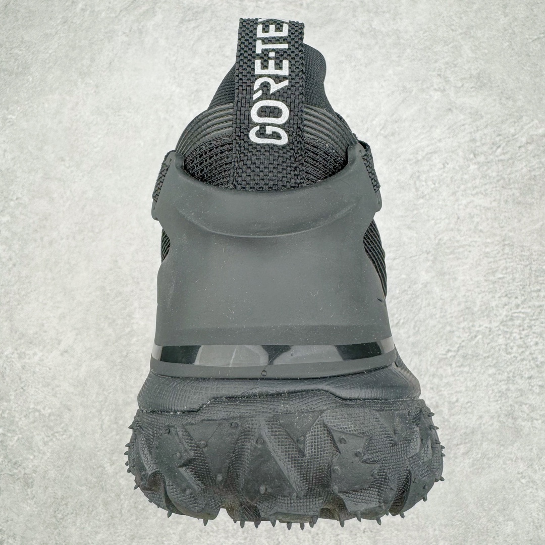 图片[8]-零售💰250 NK ACG Mountain Fly High GORE-TEX ACG户外登山系列越跑高帮休闲运动徒步鞋 CT2904 全新户外鞋款 Mountain Fly 全新来袭 该鞋款沿袭前代高帮版型的设计传统 轻盈鞋面结合反光鞋带以及添加了织带的鞋眼 为双足打造出一体化的舒适脚感 助力轻松畅行 中底则融入柔软的 React 泡棉与 Vaporfly 科技 让你在岩石小径徒步时也能像行走在都市般轻松舒适 此外粘性橡胶外底铸就了攀岩级别的出众抓地力 助你从容应对各种环境挑战 SIZE：36 36.5 37.5 38 38.5 39 40 40.5 41 42 42.5 43 44 44.5 45 46 编码：Tby2936050-运动鞋