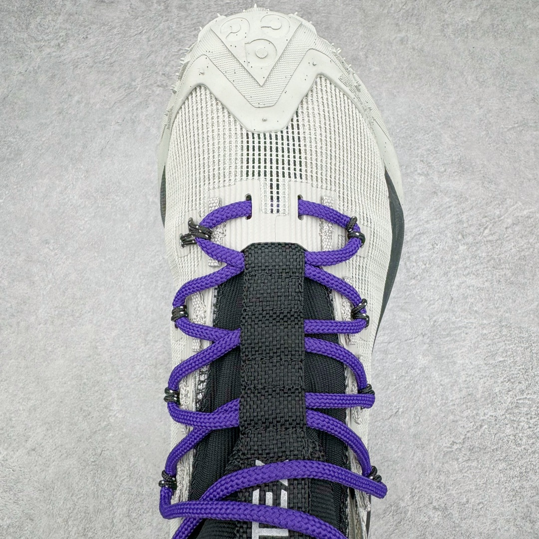 图片[4]-零售💰250 NK ACG Mountain Fly High GORE-TEX ACG户外登山系列越跑高帮休闲运动徒步鞋 CT2904 全新户外鞋款 Mountain Fly 全新来袭 该鞋款沿袭前代高帮版型的设计传统 轻盈鞋面结合反光鞋带以及添加了织带的鞋眼 为双足打造出一体化的舒适脚感 助力轻松畅行 中底则融入柔软的 React 泡棉与 Vaporfly 科技 让你在岩石小径徒步时也能像行走在都市般轻松舒适 此外粘性橡胶外底铸就了攀岩级别的出众抓地力 助你从容应对各种环境挑战 SIZE：36 36.5 37.5 38 38.5 39 40 40.5 41 42 42.5 43 44 44.5 45 46 编码：Tby2936050-运动鞋