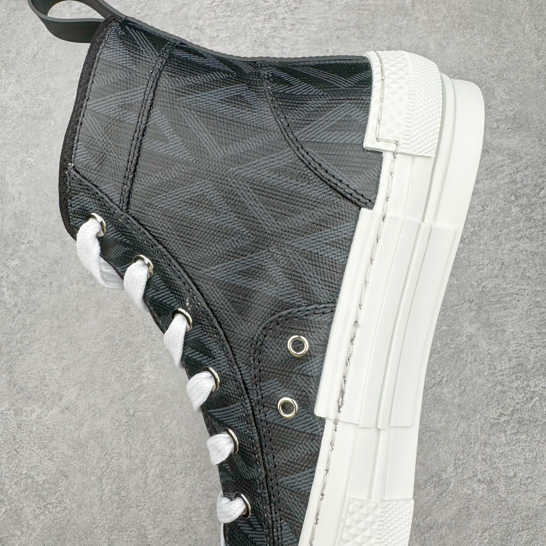 图片[7]-零售💰410 ＃零售版 Dior B23 Oblique High Top Sneakers 迪奥“CD重影”系列 东莞纯原 原版购入再次全新升级 全鞋细节到材料到包装大幅度提升改正 市面最强版本 可对比 历史最高FK （全套原版一致配件包装）羊皮贴底拉帮 原装耐弯折耐高温EVC饰片材质 迄今为止唯一原装版本 采用原厂科技面料 无色差问题 随意对比公司 鞋面网纱一比一打样开发 原版一致大底 正确后跟弧度 后尾巴双针走线 完美楦形 尺码：39 40 41 42 43 44 45 46 编码：Wby4936010-运动鞋