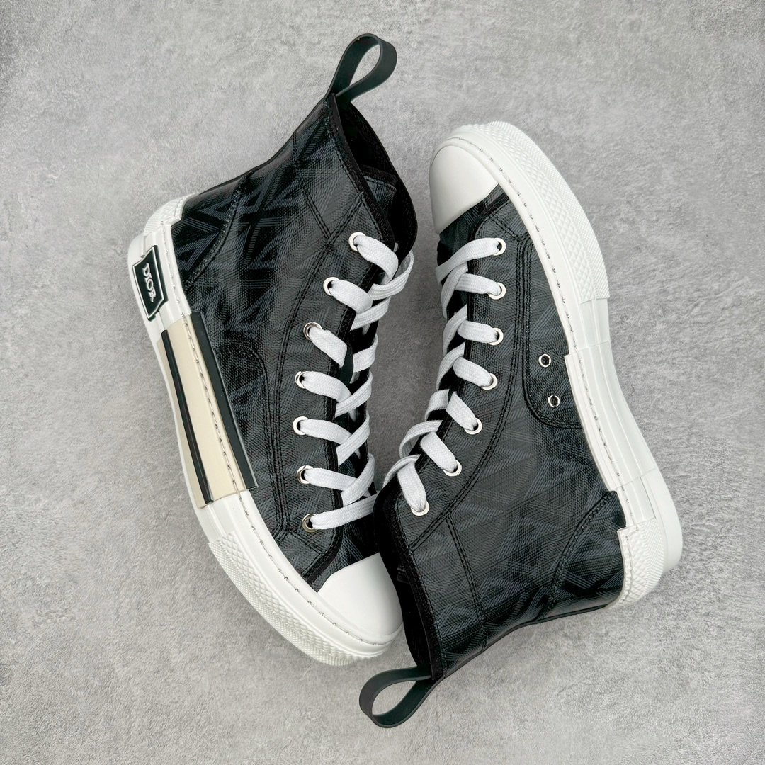 图片[3]-零售💰410 ＃零售版 Dior B23 Oblique High Top Sneakers 迪奥“CD重影”系列 东莞纯原 原版购入再次全新升级 全鞋细节到材料到包装大幅度提升改正 市面最强版本 可对比 历史最高FK （全套原版一致配件包装）羊皮贴底拉帮 原装耐弯折耐高温EVC饰片材质 迄今为止唯一原装版本 采用原厂科技面料 无色差问题 随意对比公司 鞋面网纱一比一打样开发 原版一致大底 正确后跟弧度 后尾巴双针走线 完美楦形 尺码：39 40 41 42 43 44 45 46 编码：Wby4936010-运动鞋