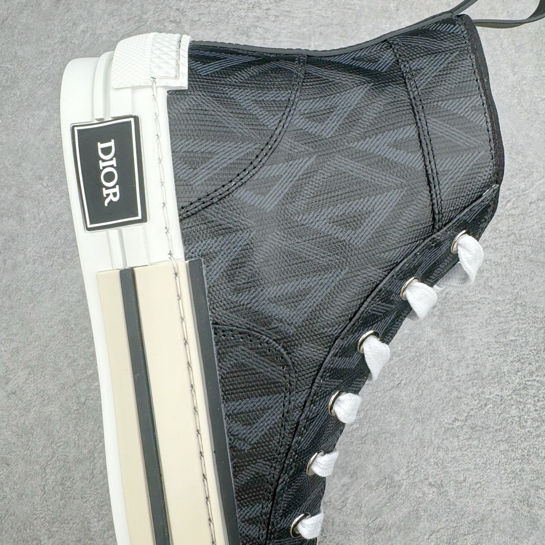 图片[6]-零售💰410 ＃零售版 Dior B23 Oblique High Top Sneakers 迪奥“CD重影”系列 东莞纯原 原版购入再次全新升级 全鞋细节到材料到包装大幅度提升改正 市面最强版本 可对比 历史最高FK （全套原版一致配件包装）羊皮贴底拉帮 原装耐弯折耐高温EVC饰片材质 迄今为止唯一原装版本 采用原厂科技面料 无色差问题 随意对比公司 鞋面网纱一比一打样开发 原版一致大底 正确后跟弧度 后尾巴双针走线 完美楦形 尺码：39 40 41 42 43 44 45 46 编码：Wby4936010-运动鞋