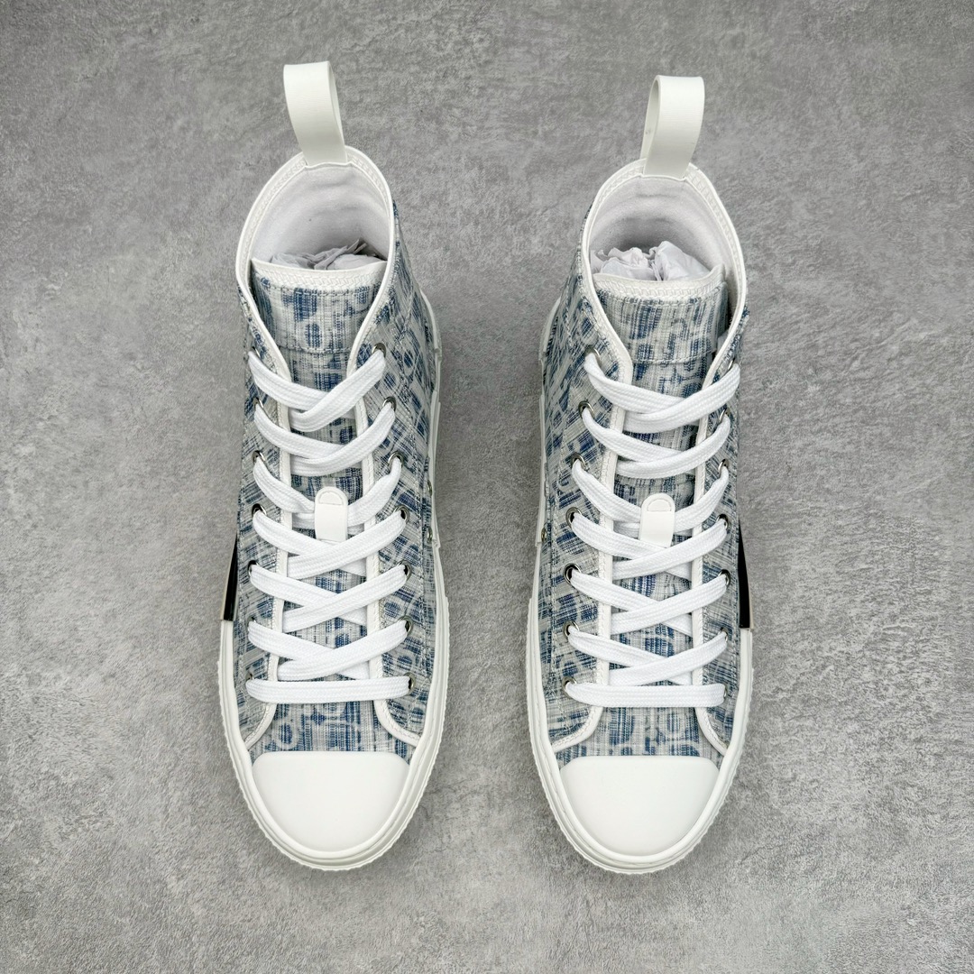 图片[2]-零售💰410 ＃零售版 Dior B23 Oblique High Top Sneakers 迪奥“CD重影”系列 东莞纯原 原版购入再次全新升级 全鞋细节到材料到包装大幅度提升改正 市面最强版本 可对比 历史最高FK （全套原版一致配件包装）羊皮贴底拉帮 原装耐弯折耐高温EVC饰片材质 迄今为止唯一原装版本 采用原厂科技面料 无色差问题 随意对比公司 鞋面网纱一比一打样开发 原版一致大底 正确后跟弧度 后尾巴双针走线 完美楦形 尺码：39 40 41 42 43 44 45 46 编码：Wby4936010-运动鞋