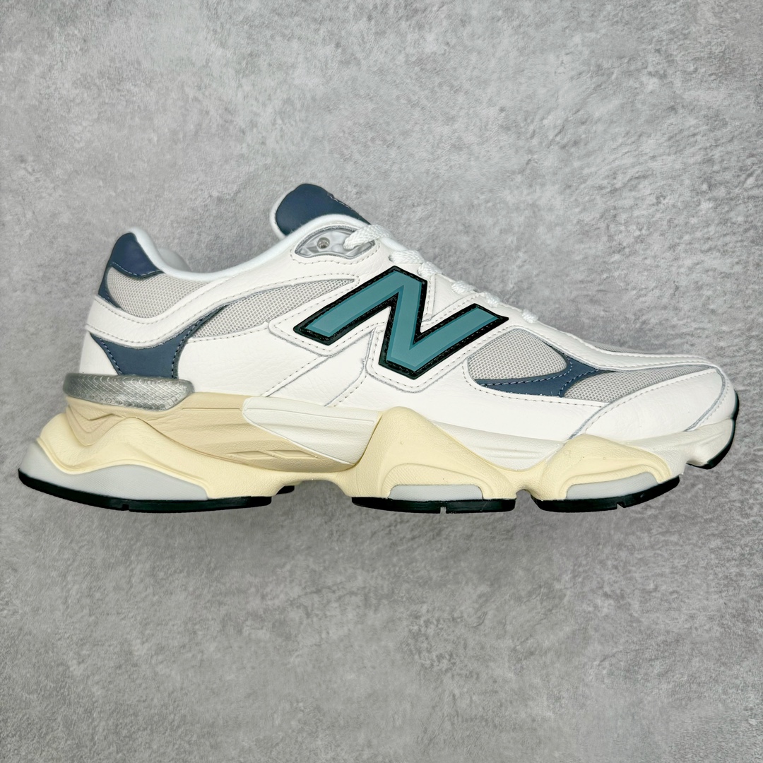 零售💰290 ＃纯原 New Balance NB9060 复古运动鞋 新百伦又带来了新鞋型 并且是与芝加哥街头品牌 Joe Freshgoods 的联名款 鞋身主体采用了类似 990 系列的设计风格 与传统复古慢跑鞋区别不大 最大的变化就是鞋底部分 在传统设计的中底外层 增加了多个分区的模块 圆润的线条设计与我们熟悉的 New Balance 风格截然不同 但与同样充满弧形线条的鞋面搭配，看起来毫无违和感 尺码：36-45  编码：Bby2936090-运动鞋