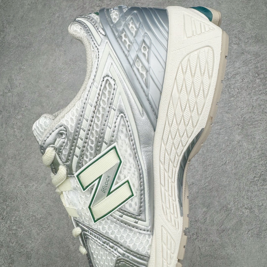 图片[7]-零售💰240 ＃M3纯原 New Balance M1906R NB新百伦系列复古老爹风休闲运动慢跑鞋 日韩出口特供订单 全网最全配色 配套商长期套现长期补货 全新货品 正常出厂触屏不到的单价 超级跑量款 全套原楦原纸板原厂数据开发 进口三明治网面 原装进口翻毛皮料正确绒感卡色 正确中底拉帮中底网布细节 采用轻质牛剖革拼接透气网眼衬垫织物鞋面材质 T-Beam大底提供足步弓支撑 保持步态稳定 后跟搭载外露缓震胶 鞋身整体以各种深浅不一的灰色覆盖 鞋头以淡蓝色调装饰 网眼衬垫通过不规律的色块实现做旧的美感 泛黄的鞋底更是进一步增添了复古气息 尺码：36 37 37.5 38 38.5 39.5 40 40.5 41.5 42 42.5 43 44 45 编码：by2936040-运动鞋