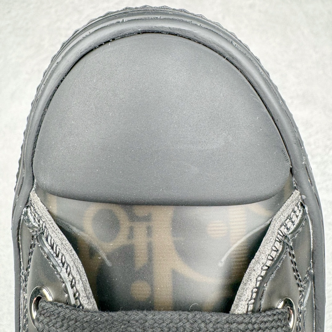 图片[12]-零售💰410 ＃零售版 Dior B23 Oblique Low Top Sneakers 迪奥“CD重影”系列 东莞纯原 原版购入再次全新升级 全鞋细节到材料到包装大幅度提升改正 市面最强版本 可对比 历史最高FK （全套原版一致配件包装）羊皮贴底拉帮 原装耐弯折耐高温EVC饰片材质 迄今为止唯一原装版本 采用原厂科技面料 无色差问题 随意对比公司 鞋面网纱一比一打样开发 原版一致大底 正确后跟弧度 后尾巴双针走线 完美楦形 尺码：35 36 37 38 39 40 41 42 43 44 45 46 编码：Wby4936010-运动鞋