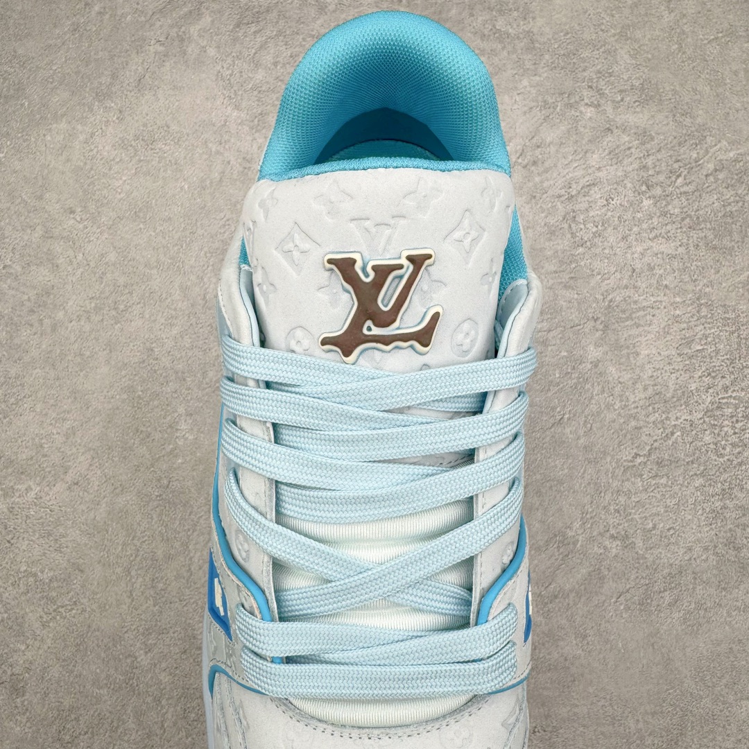 图片[5]-零售💰560 ＃ZS纯原 Louis Vuitton Trainer lv时装走秀运动鞋 做旧系列 市场所有版本中综合最强的货品 GD实力大厂出品  全网最全配色更新最快 最成熟的做工稳定的品控  完美鞋型超高的清洁度 零毛边线头瑕疵 全套原楦原纸版原鞋开模 全网最具灵魂的版型 正确原装黄色鞋盒 正确中底印花 鞋面印花3D高频深度立体 全鞋电脑针车 紧密相连 针距密度一致 环保乳胶注塑鞋垫 厚度脚感还原原版 皮面裁剪部位 统一油边封口工艺 原装橡胶大底含胶量大底组合零偏差 专柜全套包装 防尘袋 说明书 质保卡 男女鞋 尺码：35 36 37 38 39 40 41 42 43 44 45 编码：yby5936060-运动鞋