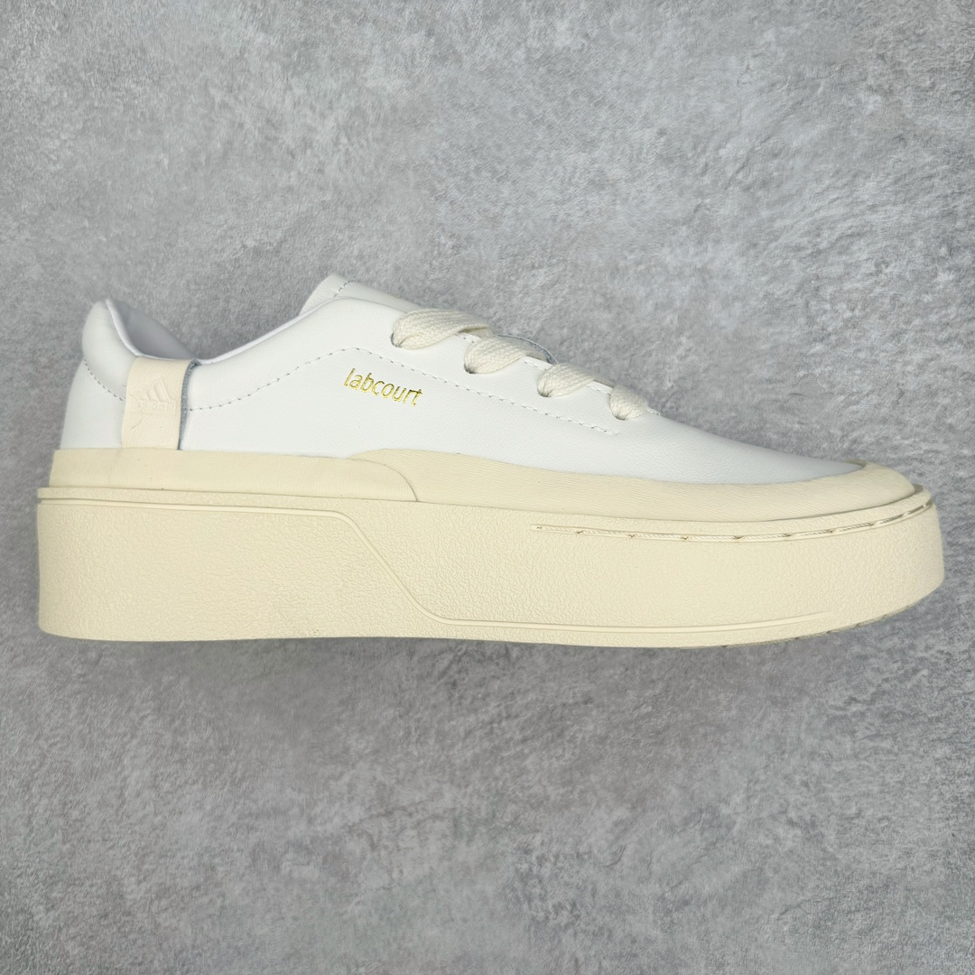 图片[5]-＃H11纯原 AD Labcourt 百搭休闲轻松舒适耐磨透气低帮板鞋 FOG平替单品 鞋面使用了绒毛麂皮 鞋面和鞋底连接处使用了包边处理 看起来更加精致有型 内里也使用了光滑的优质皮革 鞋垫上的LOGO彰显品牌身份 鞋子后脚跟处的英文 ENDINEERED FOR THE STYLE OF FUTURE译为 为未来的风格而设计 尺码：36 36.5 37 38 38.5 39 40 40.5 41 42 42.5 43 44 44.5 45-选品中心