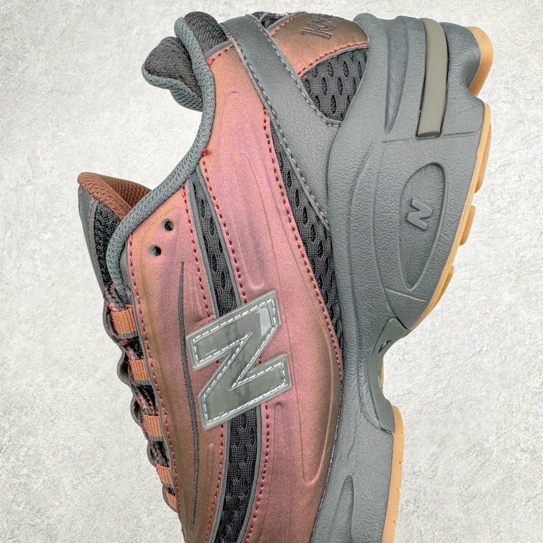 图片[7]-零售💰300 ＃M纯原 New Balance M1000 NB新百伦系列低帮复古老爹风休闲运动慢跑鞋 全套原楦原纸板原厂数据开发 进口三明治网面 原装进口皮料正确绒感卡色 正确中底拉帮中底网布细节 原厂标裁 带紫光防伪 定制后跟透明水晶模块 冲裁组合 大底贴合程度胶水上色把控完美 多道序QC把关品质完善 匠心打造 NB1000系列作为NB最高端的鞋型 诞生于1999年 一度成为当年的热门鞋型 神似Air Max95 现在看来也是一双符合潮流趋势的复古老爹鞋型 此番Teddy Santis亲自操刀 将丰富的配色和升级材质于复古的1000鞋型结合 鞋身采用米色、绿色和粉色的搭配 \”N\”字Logo也以全新的设计呈现 以1000标志性的网布和皮革材质打造 带来全新的视觉体验 尺码：36 37 37.5 38 38.5 39.5 40 40.5 41.5 42 42.5 43 44 44.5 45 46 编码：Sby3936000-运动鞋