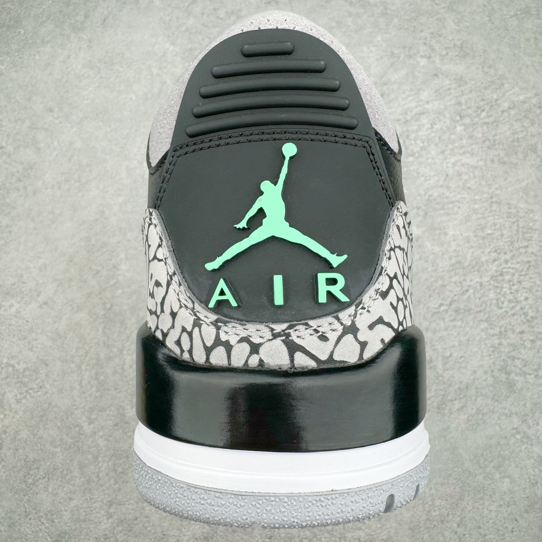 图片[8]-零售💰460 ＃Lw纯原 Air Jordan AJ3 Retro 黑蒂芙尼绿 CT8532-031 圈内最强三代系列 匠心打造 开发时长超过半年 目前可过各类鉴定或无法鉴定 裸鞋随便操作 全套原纸板楦头开发 原厂大底磨具加持立体防滑纹理 原装可视Air Sole气垫 原汁原味最完美的三代版型 唯一正确鞋头趴度弧度高度鞋身腰线 原厂TPU彩虹扎染后跟饰片 正确内里反口里网布 皮料菱角分明不变形无多余毛边 广东原厂zp同批次手工大底描漆拉丝 市场唯一原厂鞋扣模具 原厂织唛标 原厂飞人电绣工艺 尾指中部跳三针 独家绑鞋带手法 印刷中底布 四线拉帮 米色美纹纸贴合固定 进口港宝加持 后跟自然饱满 全鞋荧光划线卡点 追求极致完美 每一双都是工艺品 多重QC质检 超越公司货的品控标准 实实在在的免检产品 SIZE：36 36.5 37.5 38 38.5 39 40 40.5 41 42 42.5 43 44 44.5 45 45.5 46 47.5 48.5 编码：by4936060-运动鞋