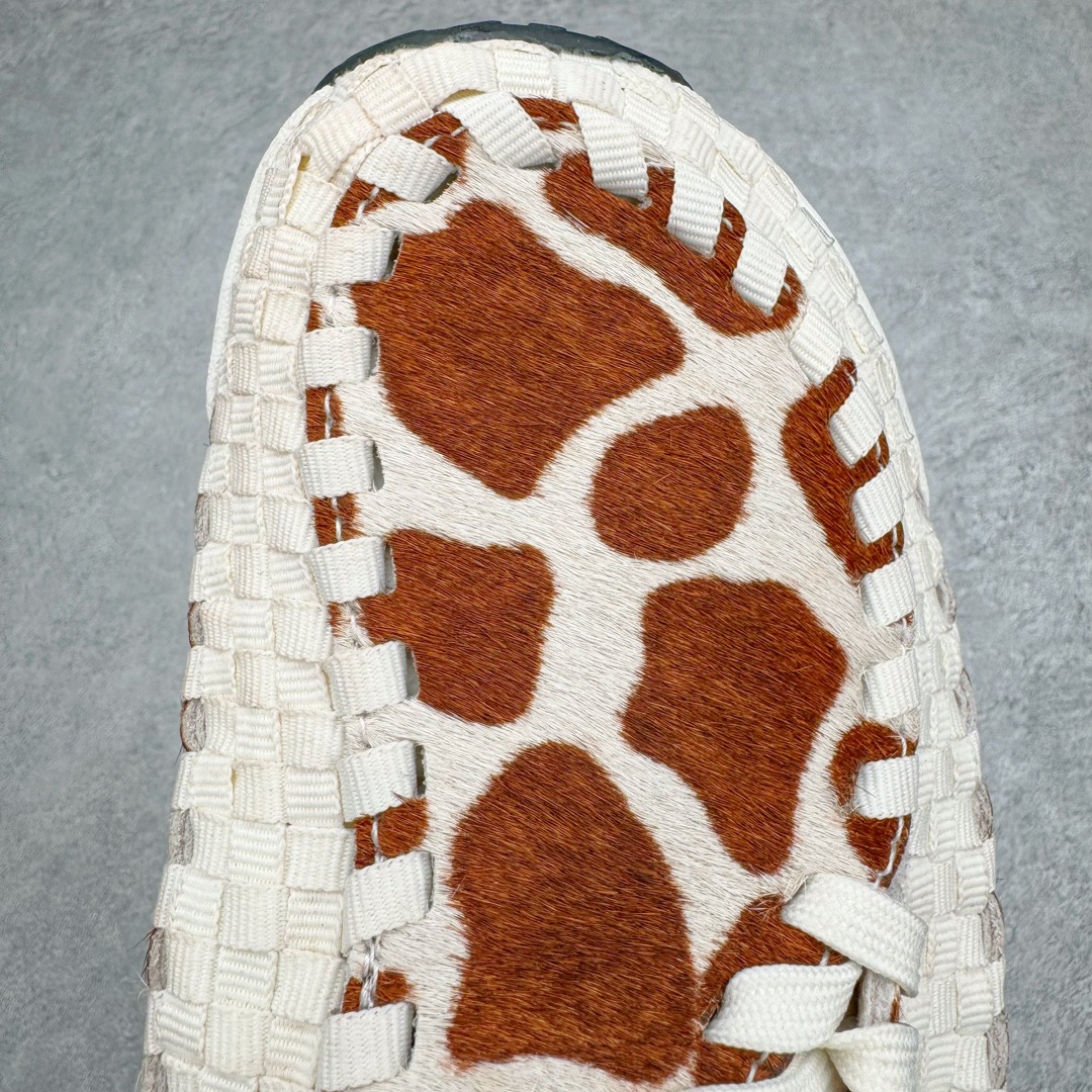 图片[13]-零售💰320 ＃B版纯原 NK Air Footscape Woven 足部编织系列低帮户外风休闲运动慢跑鞋 FB1959-100 NK Woven 编织设计一直是潮流圈玩家格外青睐的独特元素 依然还是那个熟悉的感觉，在阔别街头多年之后，它的再度回归，无疑为大家的潮流穿搭又将带来新的选择。舒适经典鞋款，耀眼回归。Footscape 选用加宽鞋头和鞋外侧鞋带，提供另类的自然畅动贴合度。不对称梭织细节具有双重功能，既可点缀柔软的麂皮鞋面，又可增添足部包覆感。内部配有超柔软泡棉中底和鞋跟 Nike Air 缓震设计。舒适脚感，让你一穿上就讚叹不已。尺码：40 40.5 41 42 42.5 43 44 44.5 45 编码：Bby3936020-运动鞋