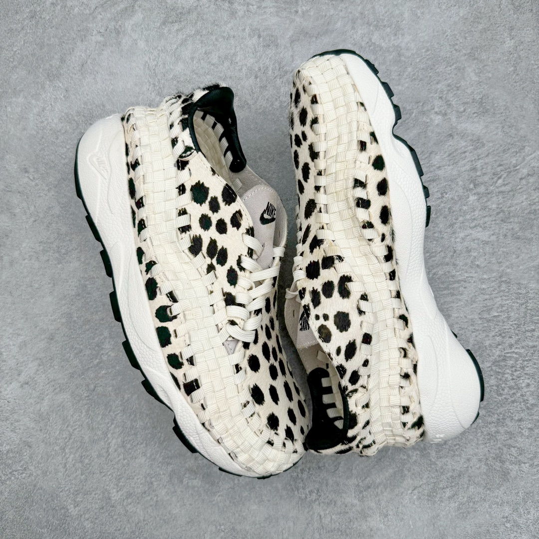 图片[3]-零售💰320 ＃B版纯原 NK Air Footscape Woven 足部编织系列低帮户外风休闲运动慢跑鞋 FB1959-102 NK Woven 编织设计一直是潮流圈玩家格外青睐的独特元素 依然还是那个熟悉的感觉，在阔别街头多年之后，它的再度回归，无疑为大家的潮流穿搭又将带来新的选择。舒适经典鞋款，耀眼回归。Footscape 选用加宽鞋头和鞋外侧鞋带，提供另类的自然畅动贴合度。不对称梭织细节具有双重功能，既可点缀柔软的麂皮鞋面，又可增添足部包覆感。内部配有超柔软泡棉中底和鞋跟 Nike Air 缓震设计。舒适脚感，让你一穿上就讚叹不已。尺码：40 40.5 41 42 42.5 43 44 44.5 45 编码：Bby3936020-运动鞋