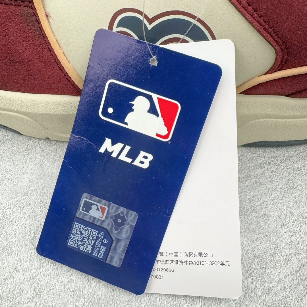 图片[13]-零售💰220 ＃PB过验版 MLB Chunky Liner Basic 复古印花学长鞋系列低帮轻量增高厚底百搭休闲运动慢跑鞋板鞋 Korea韩国联名NY美国榄球纽约洋基队限定 目前可过轻松秒过各类鉴定 能操作的私聊 韩国代购专供 左脚内置NFC感应 区别市面贴纸假芯片 MLB专用菱形双针中底布 重点细节中底布带注胶孔 原厂NFC感应吊牌 支持鉴定 一个两位数 原盒原标 全套原楦原纸板原厂数据开发 中韩文保养标贴 绿色防霉片 平台代购专供 独家一比一RB+MD组合大底 高频后跟小人Logo精准对位立体饱满 正确网布加超迁鞋面 转印中底走线紧密 转印Logo工艺表层防刮不掉色 Size：35 36 36.5 37.5 38 38.5 39 40 40.5 41 42 42.5 43 44 44.5 45 编码：by2936020-运动鞋