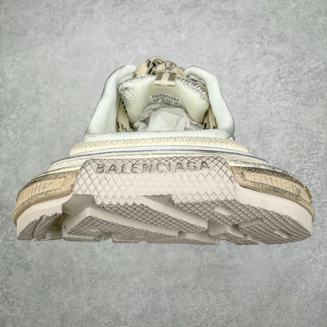 图片[8]-零售💰400 ＃XA纯原 BALENCIAGA 3XL Sneakers 巴黎世家十代网布系带低帮走秀复古老爹鞋 全套原纸板楦头开发 最原汁原味的灵魂版型 全鞋荧光划线卡点 胶水把控整洁度追求极致完美 每一双都是工艺品 多重QC质检 超越公司货的品控标准 实实在在的免检产品 原盒原配 正确字体电绣 粗细、位置、大小正确 侧边TPU 透气孔匹配意产原版 正确分离大底 TPU软底 原版一致大底LOGO 立体感十足 原厂皮料水洗做旧 采购原厂网纱 不含皮革 网布材料和聚氨酯 磨损效果 鞋头边缘和后帮 Balenciaga 徽标 鞋面和后跟凸印尺码 鞋舌 3XL 橡胶品牌标识和反光细节 鞋帮拉袢和鞋舌拉祥 配反光细节 备用鞋带在鞋履前侧 可在穿着前取下 便于不同造型搭配 正常尺码 尺码：35 36 37 38 39 40 41 42 43 44 45 46 编码：by4936000-运动鞋