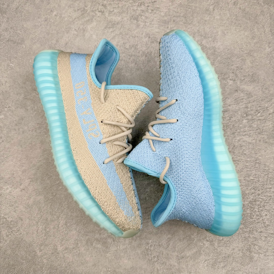 图片[3]-零售💰230 Yeezy Boost 350 V2 系列得物定制球鞋 涂鸦配色 全套原楦 原纸版 原鞋开模完美打造 采用辰元飞织鱼丝网原厂面 非进口机台 大底原厂半透明RB巴斯夫满钉大底  原厂东莞百宏3M反光鞋带 质感一致 原厂鑫成新粉原鞋垫 LOGO胶浆印花 钛金针与高士马克线针车精工打造 一切遵循原厂指令单采购同源原材 采购全套原厂进口材料 SIZE：36 36.5 37 38 38.5 39 40 40.5 41 42 42.5 43 44 44.5 45 46 47 编码：Nby2936030-运动鞋