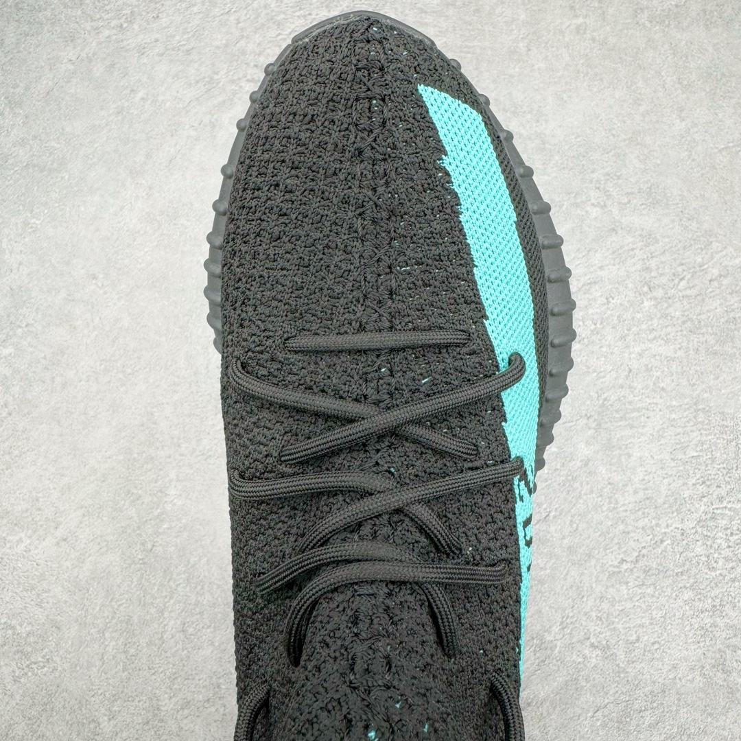 图片[4]-零售💰230 Yeezy Boost 350 V2 系列得物定制球鞋 涂鸦配色 全套原楦 原纸版 原鞋开模完美打造 采用辰元飞织鱼丝网原厂面 非进口机台 大底原厂半透明RB巴斯夫满钉大底  原厂东莞百宏3M反光鞋带 质感一致 原厂鑫成新粉原鞋垫 LOGO胶浆印花 钛金针与高士马克线针车精工打造 一切遵循原厂指令单采购同源原材 采购全套原厂进口材料 SIZE：36 36.5 37 38 38.5 39 40 40.5 41 42 42.5 43 44 44.5 45 46 47 编码：Nby2936030-运动鞋