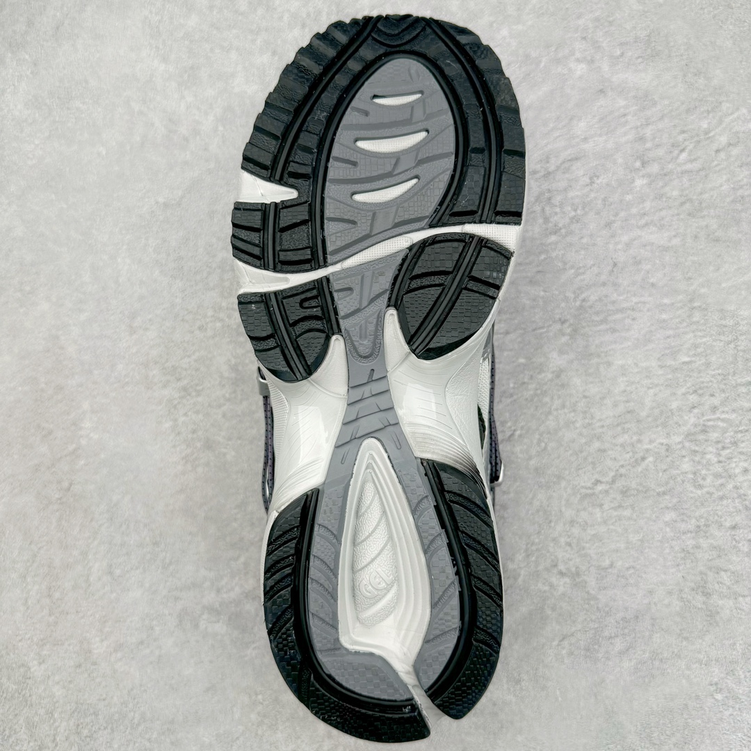 图片[9]-Anderssonbell X Asics GEL-1090 亚瑟士联名款复古绑带机能跑鞋 鞋身设计选用优质材料制成鞋面 为其增添舒适脚感 中底采用了更为柔软的材料 脚感舒适 橡胶鞋底上带有防滑纹路设计 提升耐磨性与防滑性 带有亮丽外观设计与出众脚感的GEL-1090于2020年再度回归 设计延续21世纪初跑鞋特有的未来感和前卫造型 货号： 1203A115-006NCC 尺码：36 37 37.5 38 39 39.5 40.5 41.5 42 42.5 43.5 44.5 45-选品中心