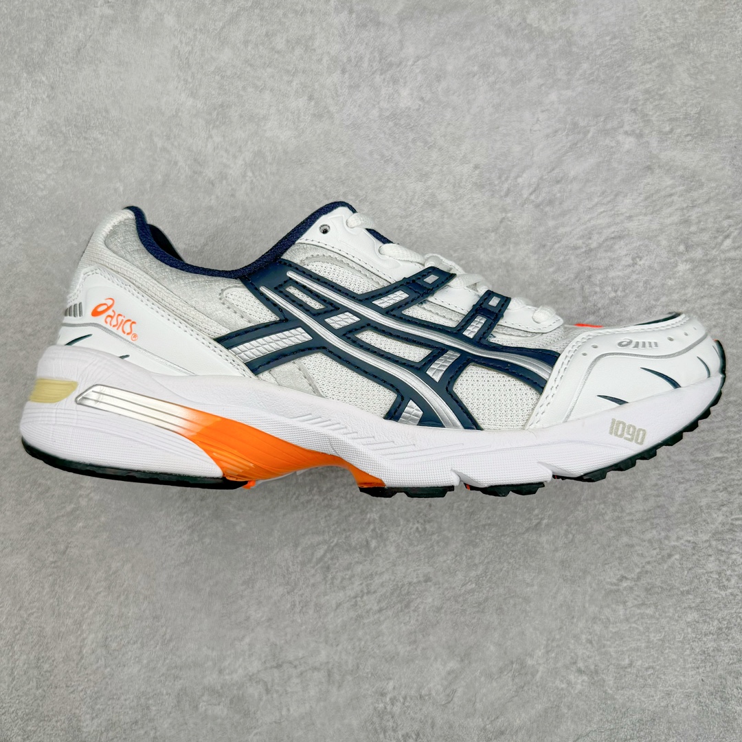 图片[4]-＃福利特价 ASICS Tiger GEL-1090V2 系列亚瑟士低帮户外风休闲运动跑步鞋 早在 2019 年 ASICS 就推出了流行的 2004 GEL-1090 的新版本 该产品因其复古外观和舒适的造型而被推向现代街头服饰 现在ASICS 以时下流行的运动美学改造鞋款 以对跑步者的新诠释打造全新 GEL-1090 v2 在新版本中 ASICS 专注于日常衣橱的采用 将优质绒面革和柔软皮革的毛绒组合拼凑在运动鞋的覆盖层上 以柔和的配色为重点，新运动鞋的改良美学为 2019 年发布的 GEL-1090 的金属色调提供了一种简约的选择 然而 它曾经受到运动员广泛喜爱的流线型轮廓在新型号中保持不变 将舒适性和多功能性保持在设计的核心 这款运动鞋还保留了网眼鞋身 确保透气性 圆形鞋带确保贴合 在原版的新进展中 该品牌使用 GEL 系列的最新技术开发更新了运动鞋的外观 简约之选 新运动鞋的改良美学 尺码：36 37 37.5 38 39 39.5 40 40.5 41.5 42 42.5 43.5 44 44.5 45-选品中心