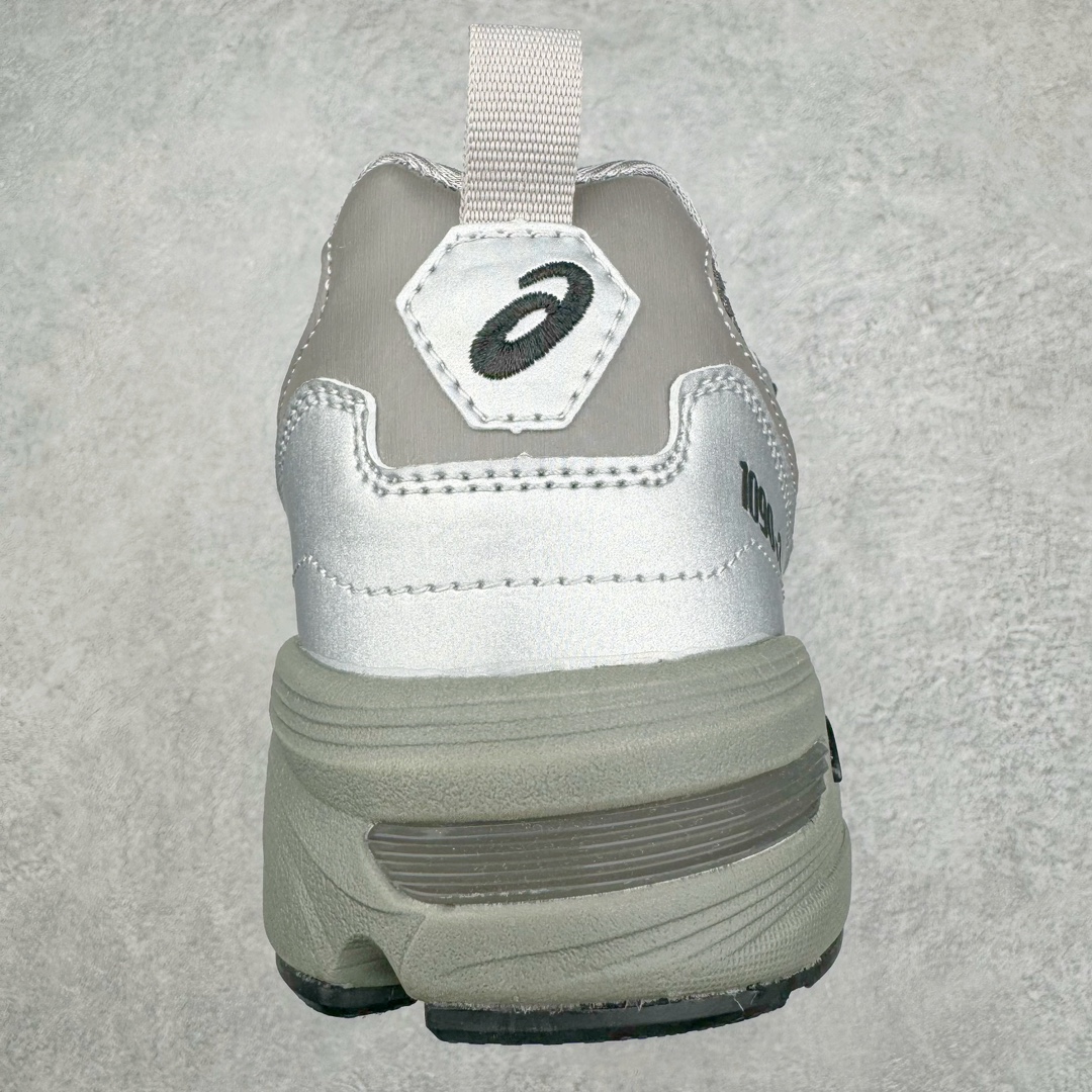 图片[8]-＃福利特价 ASICS Tiger GEL-1090V2 系列亚瑟士低帮户外风休闲运动跑步鞋 早在 2019 年 ASICS 就推出了流行的 2004 GEL-1090 的新版本 该产品因其复古外观和舒适的造型而被推向现代街头服饰 现在ASICS 以时下流行的运动美学改造鞋款 以对跑步者的新诠释打造全新 GEL-1090 v2 在新版本中 ASICS 专注于日常衣橱的采用 将优质绒面革和柔软皮革的毛绒组合拼凑在运动鞋的覆盖层上 以柔和的配色为重点，新运动鞋的改良美学为 2019 年发布的 GEL-1090 的金属色调提供了一种简约的选择 然而 它曾经受到运动员广泛喜爱的流线型轮廓在新型号中保持不变 将舒适性和多功能性保持在设计的核心 这款运动鞋还保留了网眼鞋身 确保透气性 圆形鞋带确保贴合 在原版的新进展中 该品牌使用 GEL 系列的最新技术开发更新了运动鞋的外观 简约之选 新运动鞋的改良美学 尺码：36 37 37.5 38 39 39.5 40 40.5 41.5 42 42.5 43.5 44 44.5 45-选品中心