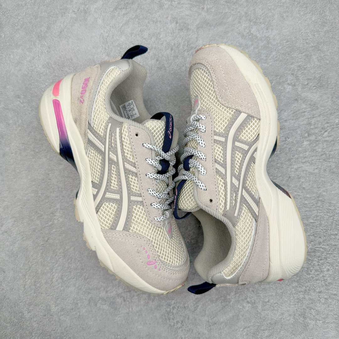 图片[3]-＃福利特价 ASICS Tiger GEL-1090V2 系列亚瑟士低帮户外风休闲运动跑步鞋 早在 2019 年 ASICS 就推出了流行的 2004 GEL-1090 的新版本 该产品因其复古外观和舒适的造型而被推向现代街头服饰 现在ASICS 以时下流行的运动美学改造鞋款 以对跑步者的新诠释打造全新 GEL-1090 v2 在新版本中 ASICS 专注于日常衣橱的采用 将优质绒面革和柔软皮革的毛绒组合拼凑在运动鞋的覆盖层上 以柔和的配色为重点，新运动鞋的改良美学为 2019 年发布的 GEL-1090 的金属色调提供了一种简约的选择 然而 它曾经受到运动员广泛喜爱的流线型轮廓在新型号中保持不变 将舒适性和多功能性保持在设计的核心 这款运动鞋还保留了网眼鞋身 确保透气性 圆形鞋带确保贴合 在原版的新进展中 该品牌使用 GEL 系列的最新技术开发更新了运动鞋的外观 简约之选 新运动鞋的改良美学 尺码：36 37 37.5 38 39 39.5 40 40.5 41.5 42 42.5 43.5 44 44.5 45-选品中心