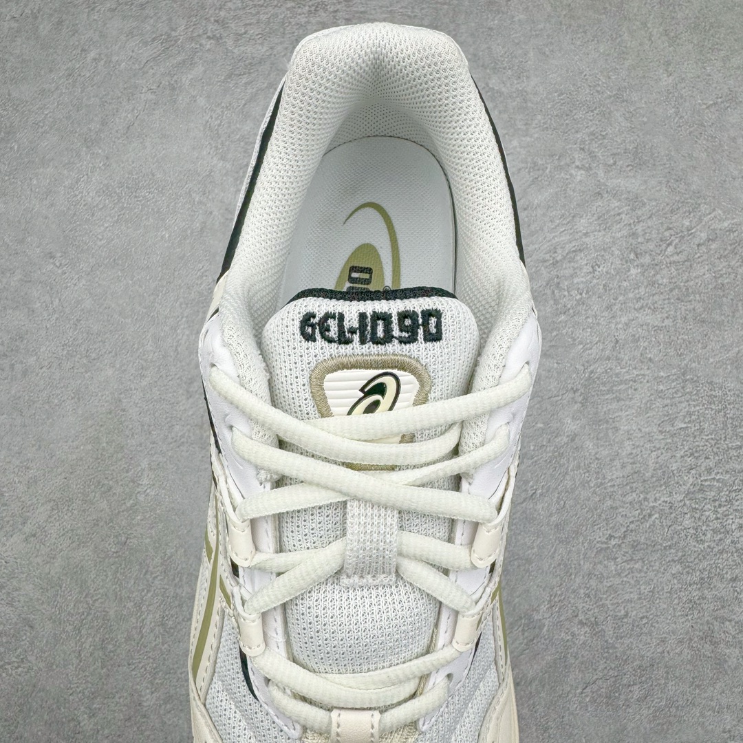 图片[5]-＃福利特价 ASICS Tiger GEL-1090V2 系列亚瑟士低帮户外风休闲运动跑步鞋 早在 2019 年 ASICS 就推出了流行的 2004 GEL-1090 的新版本 该产品因其复古外观和舒适的造型而被推向现代街头服饰 现在ASICS 以时下流行的运动美学改造鞋款 以对跑步者的新诠释打造全新 GEL-1090 v2 在新版本中 ASICS 专注于日常衣橱的采用 将优质绒面革和柔软皮革的毛绒组合拼凑在运动鞋的覆盖层上 以柔和的配色为重点，新运动鞋的改良美学为 2019 年发布的 GEL-1090 的金属色调提供了一种简约的选择 然而 它曾经受到运动员广泛喜爱的流线型轮廓在新型号中保持不变 将舒适性和多功能性保持在设计的核心 这款运动鞋还保留了网眼鞋身 确保透气性 圆形鞋带确保贴合 在原版的新进展中 该品牌使用 GEL 系列的最新技术开发更新了运动鞋的外观 简约之选 新运动鞋的改良美学 尺码：36 37 37.5 38 39 39.5 40 40.5 41.5 42 42.5 43.5 44 44.5 45-选品中心