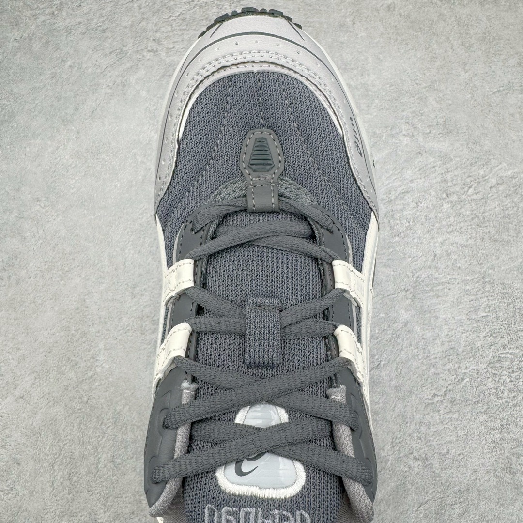 图片[4]-＃福利特价 ASICS Tiger GEL-1090V2 系列亚瑟士低帮户外风休闲运动跑步鞋 早在 2019 年 ASICS 就推出了流行的 2004 GEL-1090 的新版本 该产品因其复古外观和舒适的造型而被推向现代街头服饰 现在ASICS 以时下流行的运动美学改造鞋款 以对跑步者的新诠释打造全新 GEL-1090 v2 在新版本中 ASICS 专注于日常衣橱的采用 将优质绒面革和柔软皮革的毛绒组合拼凑在运动鞋的覆盖层上 以柔和的配色为重点，新运动鞋的改良美学为 2019 年发布的 GEL-1090 的金属色调提供了一种简约的选择 然而 它曾经受到运动员广泛喜爱的流线型轮廓在新型号中保持不变 将舒适性和多功能性保持在设计的核心 这款运动鞋还保留了网眼鞋身 确保透气性 圆形鞋带确保贴合 在原版的新进展中 该品牌使用 GEL 系列的最新技术开发更新了运动鞋的外观 简约之选 新运动鞋的改良美学 尺码：36 37 37.5 38 39 39.5 40 40.5 41.5 42 42.5 43.5 44 44.5 45-选品中心