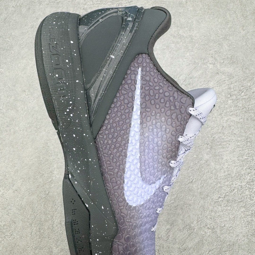 图片[6]-零售💰320 ＃K1 NK Zoom Kobe 6 科比六代签名实战篮球鞋 星空黑紫 DM2825-001 欧美外贸平台特供版 全网唯一开发至49.5 50.5码 主攻中端市场 全套原纸板楦头开发 确保原汁原味 完美呈现版型 一比一鞋头弧度高度鞋身弧度 细节品控鞋型完美 原厂TPU网格鞋带扣 正确内里网布 前后气垫加持 信仰绝不减配 全鞋身材料卡色独家定制 SWOOSH 蛇鳞 正确珠光效果（内嵌珍珠粉）独家前掌Zoom Turbo 后掌马蹄Zoom缓震 内置全真动态飞线 独家复刻U型缓震垫带独立钢印 十年情怀 这里完美落地 一个月独家售后 为实战保驾护航 尺码：39 40 40.5 41 42 42.5 43 44 44.5 45 45.5 46 47.5 48.5 49.5 50.5 编码：by3936020-运动鞋