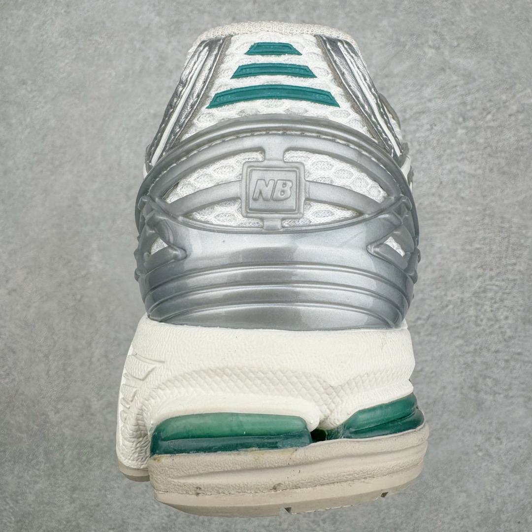 图片[8]-零售💰310 ＃M纯原 新百伦NB New Balance M1906REE 白绿 全套原楦原纸板原厂数据开发 进口三明治网面 原装进口皮料正确绒感卡色 正确中底拉帮中底网布细节 原厂标裁 带紫光防伪 定制后跟透明水晶模块 冲裁组合 大底贴合程度胶水上色把控完美 整洁度挑战全网艺术家 多道序QC把关品质完善 匠心打造 耗时两个月开发完成 工艺极其复杂难度可想而知 新开独立私模大底 全网唯一正确六层组合大底 高端零售专供产物 Size：36 37 37.5 38 38.5 39 40 40.5 41 42 42.5 43 44 45.5 46.5 47 编码：by3936010-运动鞋