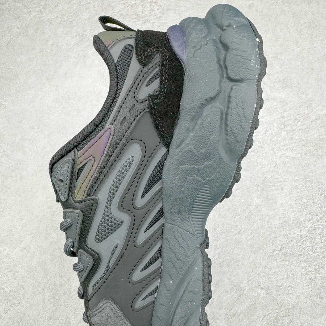 图片[7]-FILA FUSION Fluid 斐乐摩登潮牌防滑耐磨轻便运动鞋 FUSION 系列传承了 FILA 的百年基因，融入年轻运动及潮流文化，成为引领变革、创新突破的一代。以“1+N” 的跨界合作模式重现经典的同时创造经典。带来最出其不意的跨界合作惊喜。同时，FILAFUSION把FILA 的 DNA 融入到定制体验里，你可以随心制造厲于你的产品。FILA FUSION 的鞋家族涵盖了老爹鞋、跑步鞋、网球鞋、季节款。风格复古新潮，满足了时尚人士出行及各类运动的搭配需求，成为当下年轻人筷拥的鞋类品牌之一。FILA FUSION 走进年轻人的世界，通过年轻人运动，街舞，滑板，篮球，展现 FILA FUSION 的潮流态度和年轻文化。FILA FUSION 认为末来属于引领变革、创新突破的年轻一代，让我们一起构成 FILA 未来的蓝图吧！尺码：35.5 36 36.5 37.5 38 38.5 39 40 40.5 41 42 42.5 43 44 44.5 45 45.5-选品中心