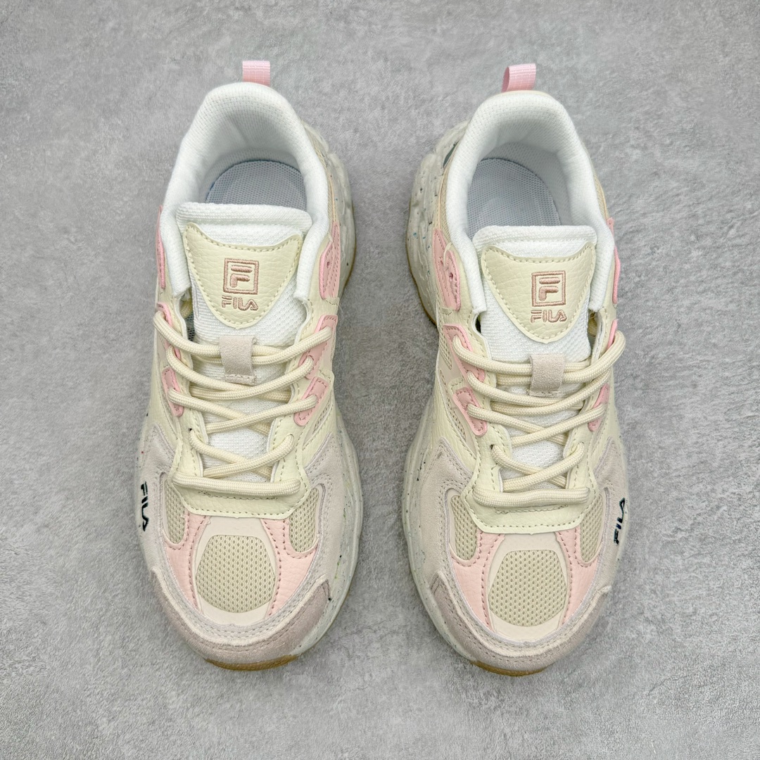 图片[2]-FILA FUSION Fluid 斐乐摩登潮牌防滑耐磨轻便运动鞋 FUSION 系列传承了 FILA 的百年基因，融入年轻运动及潮流文化，成为引领变革、创新突破的一代。以“1+N” 的跨界合作模式重现经典的同时创造经典。带来最出其不意的跨界合作惊喜。同时，FILAFUSION把FILA 的 DNA 融入到定制体验里，你可以随心制造厲于你的产品。FILA FUSION 的鞋家族涵盖了老爹鞋、跑步鞋、网球鞋、季节款。风格复古新潮，满足了时尚人士出行及各类运动的搭配需求，成为当下年轻人筷拥的鞋类品牌之一。FILA FUSION 走进年轻人的世界，通过年轻人运动，街舞，滑板，篮球，展现 FILA FUSION 的潮流态度和年轻文化。FILA FUSION 认为末来属于引领变革、创新突破的年轻一代，让我们一起构成 FILA 未来的蓝图吧！尺码：35.5 36 36.5 37.5 38 38.5 39 40 40.5 41 42 42.5 43 44 44.5 45 45.5-选品中心