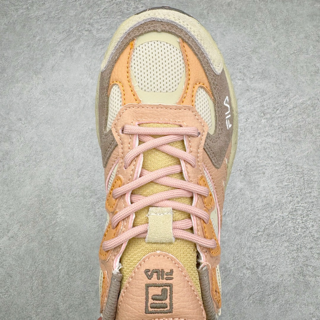 图片[4]-FILA FUSION Fluid 斐乐摩登潮牌防滑耐磨轻便运动鞋 FUSION 系列传承了 FILA 的百年基因，融入年轻运动及潮流文化，成为引领变革、创新突破的一代。以“1+N” 的跨界合作模式重现经典的同时创造经典。带来最出其不意的跨界合作惊喜。同时，FILAFUSION把FILA 的 DNA 融入到定制体验里，你可以随心制造厲于你的产品。FILA FUSION 的鞋家族涵盖了老爹鞋、跑步鞋、网球鞋、季节款。风格复古新潮，满足了时尚人士出行及各类运动的搭配需求，成为当下年轻人筷拥的鞋类品牌之一。FILA FUSION 走进年轻人的世界，通过年轻人运动，街舞，滑板，篮球，展现 FILA FUSION 的潮流态度和年轻文化。FILA FUSION 认为末来属于引领变革、创新突破的年轻一代，让我们一起构成 FILA 未来的蓝图吧！尺码：35.5 36 36.5 37.5 38 38.5 39 40 40.5 41 42 42.5 43 44 44.5 45 45.5-选品中心